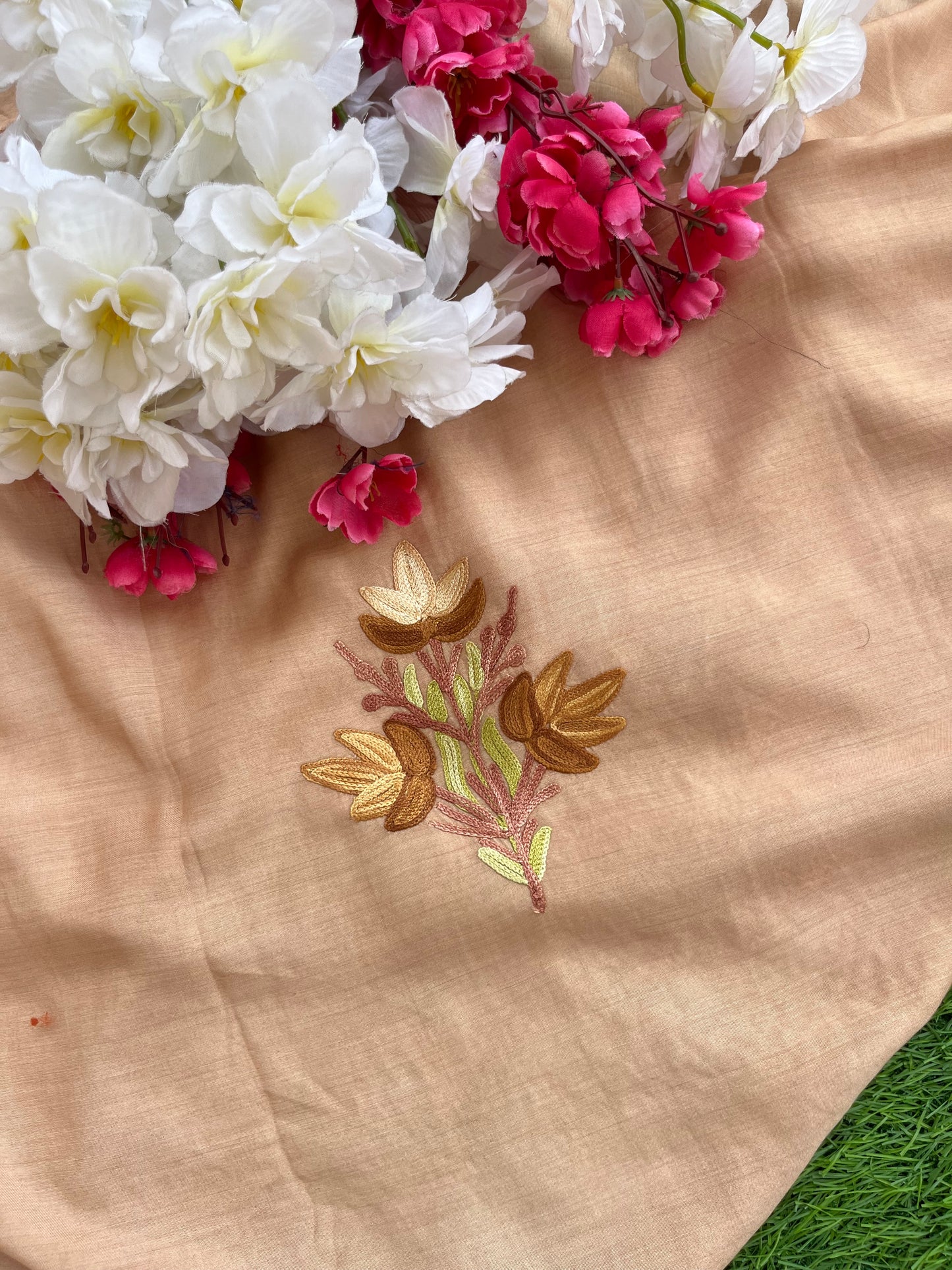 Faun Muslin Cotton Aari Embroidered 3pc set