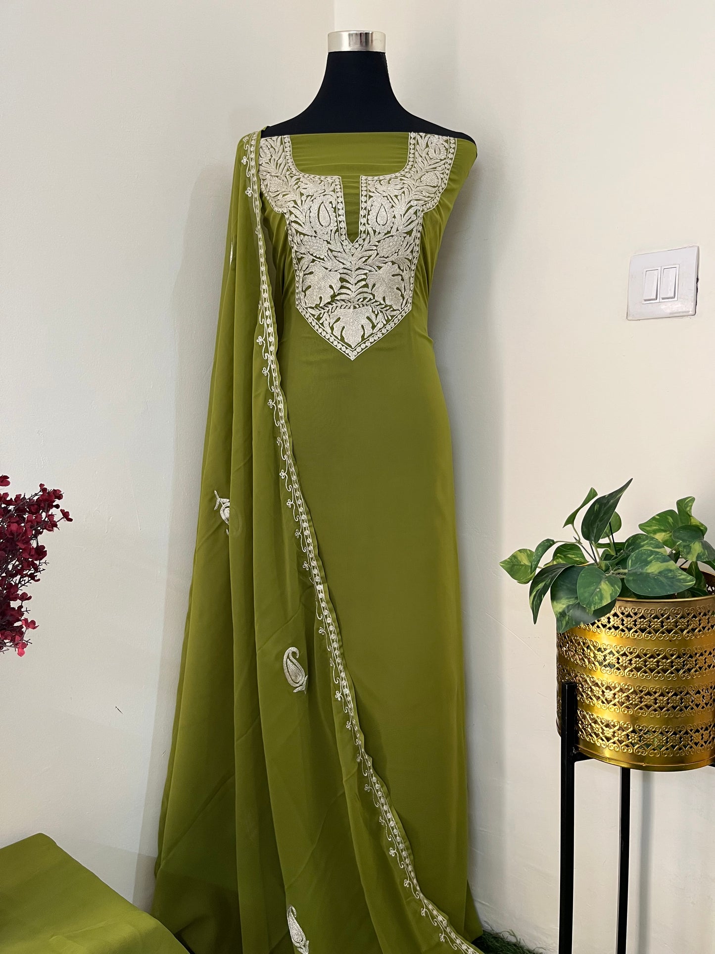 Henna Green Georgette 3pc Kashmiri Tilla Suit