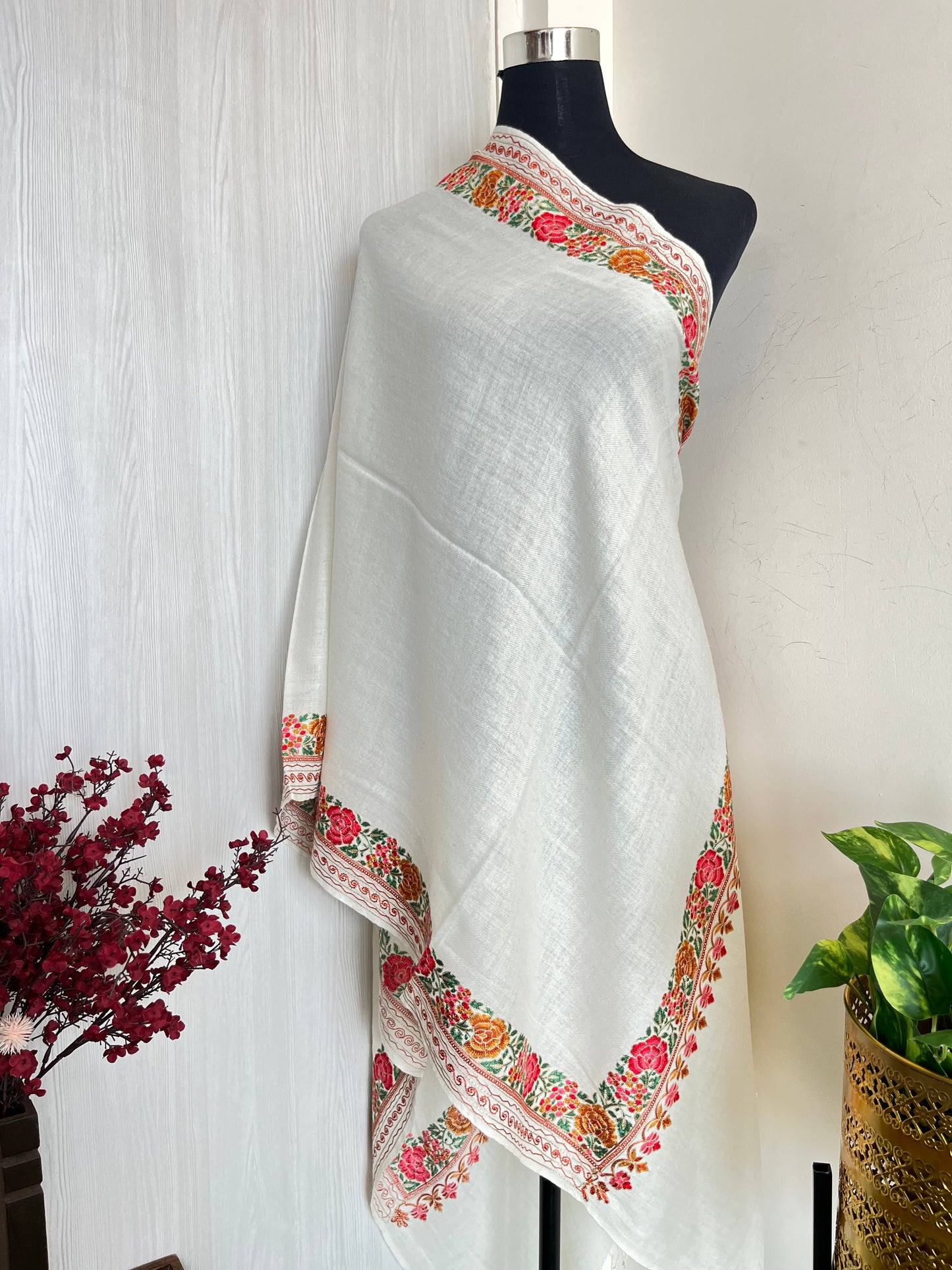 Cream Silk Thread Border Embroidered Fine Semi Pashmina stole