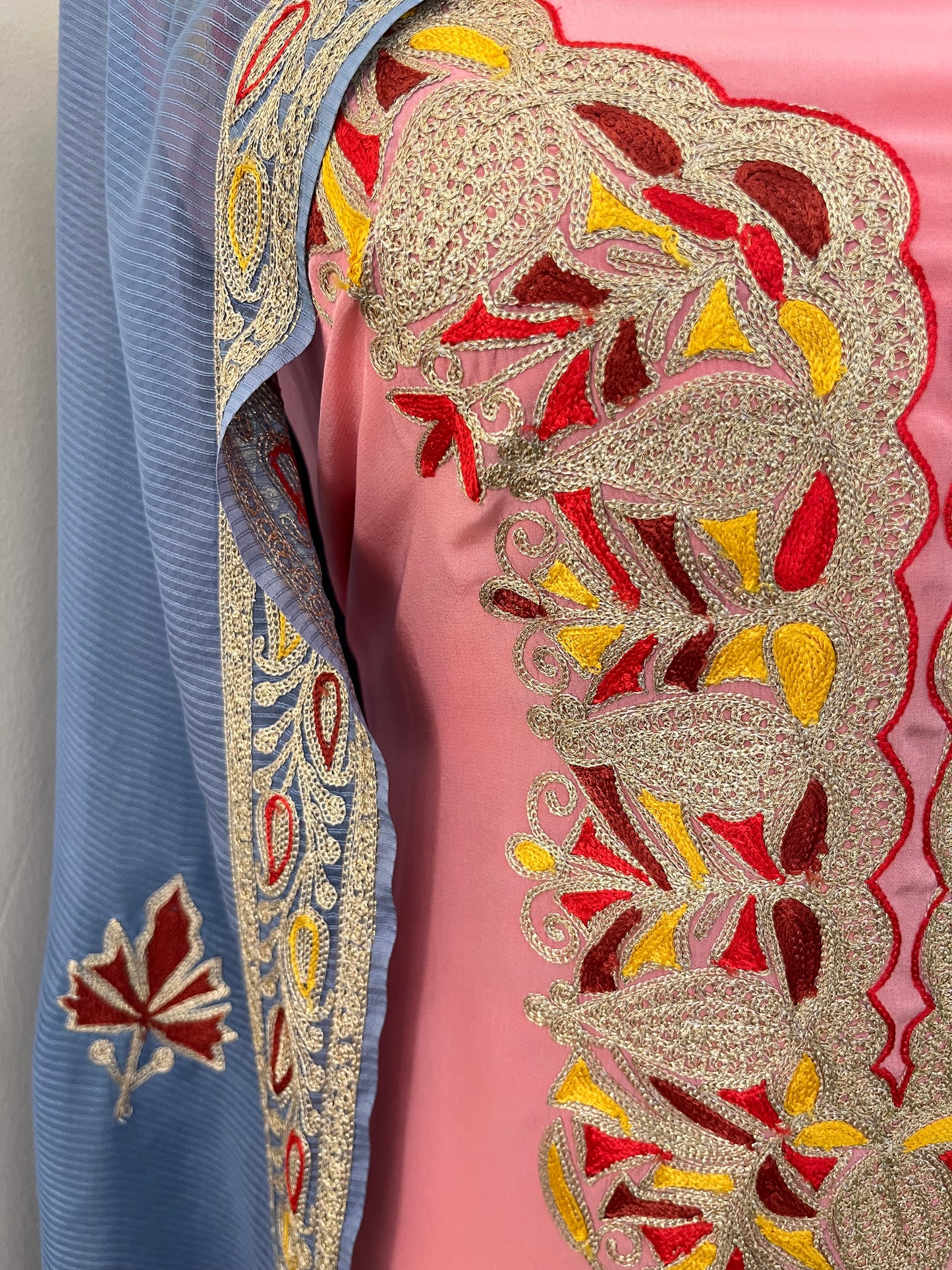 Kalaa’ Soft Pink Crape Kashmiri Suit