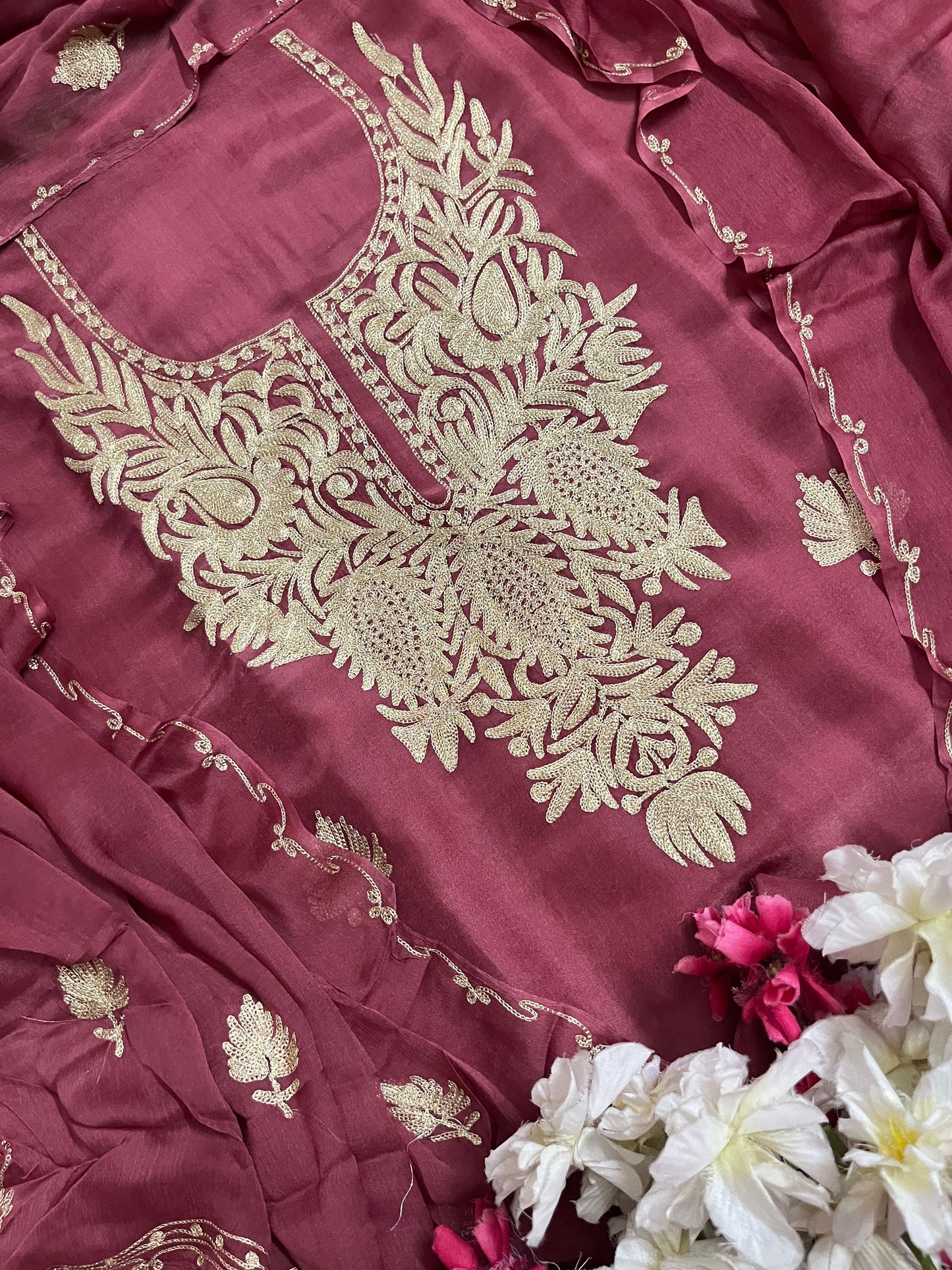 Sanam’ Onion Pink Silk Tilla Kashmiri Suit