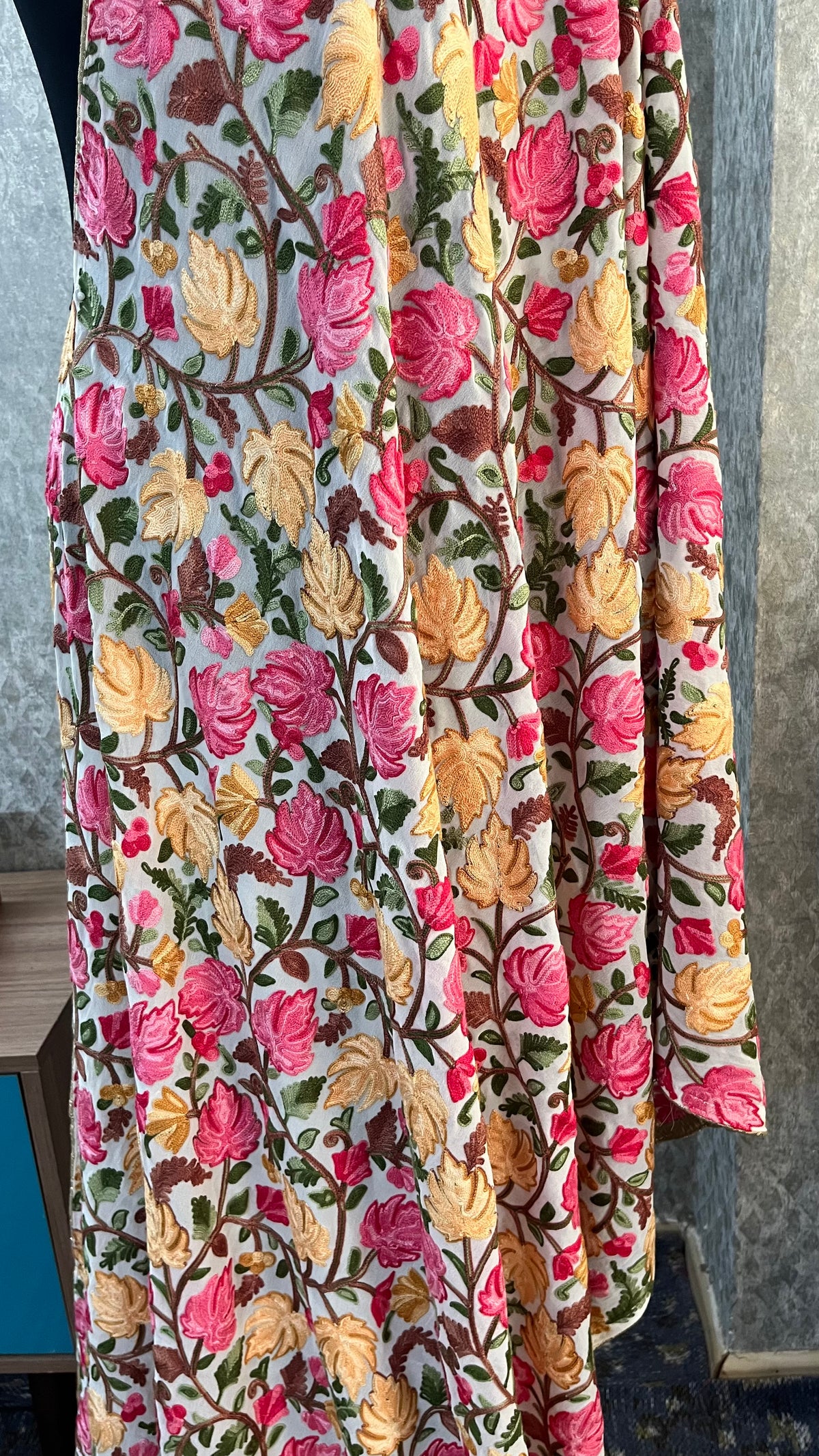 White Kashmiri Georgette Odhni