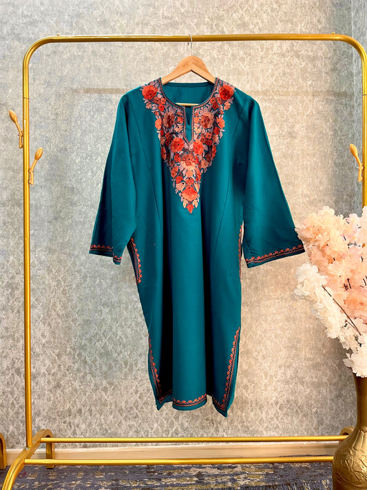 Green Aari Embroidered Wool Pheran