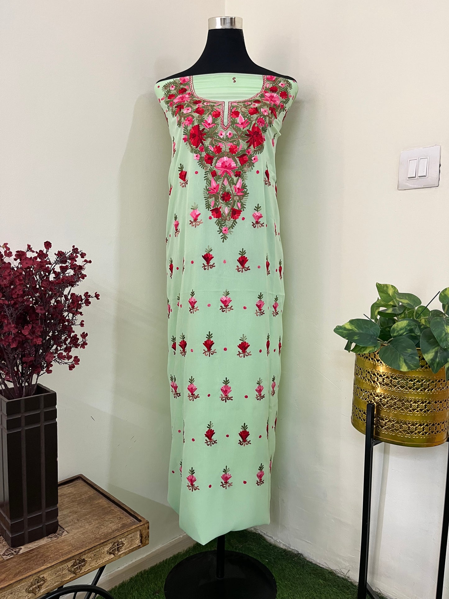 Tea Green Georgette Kashmiri Kurta Material