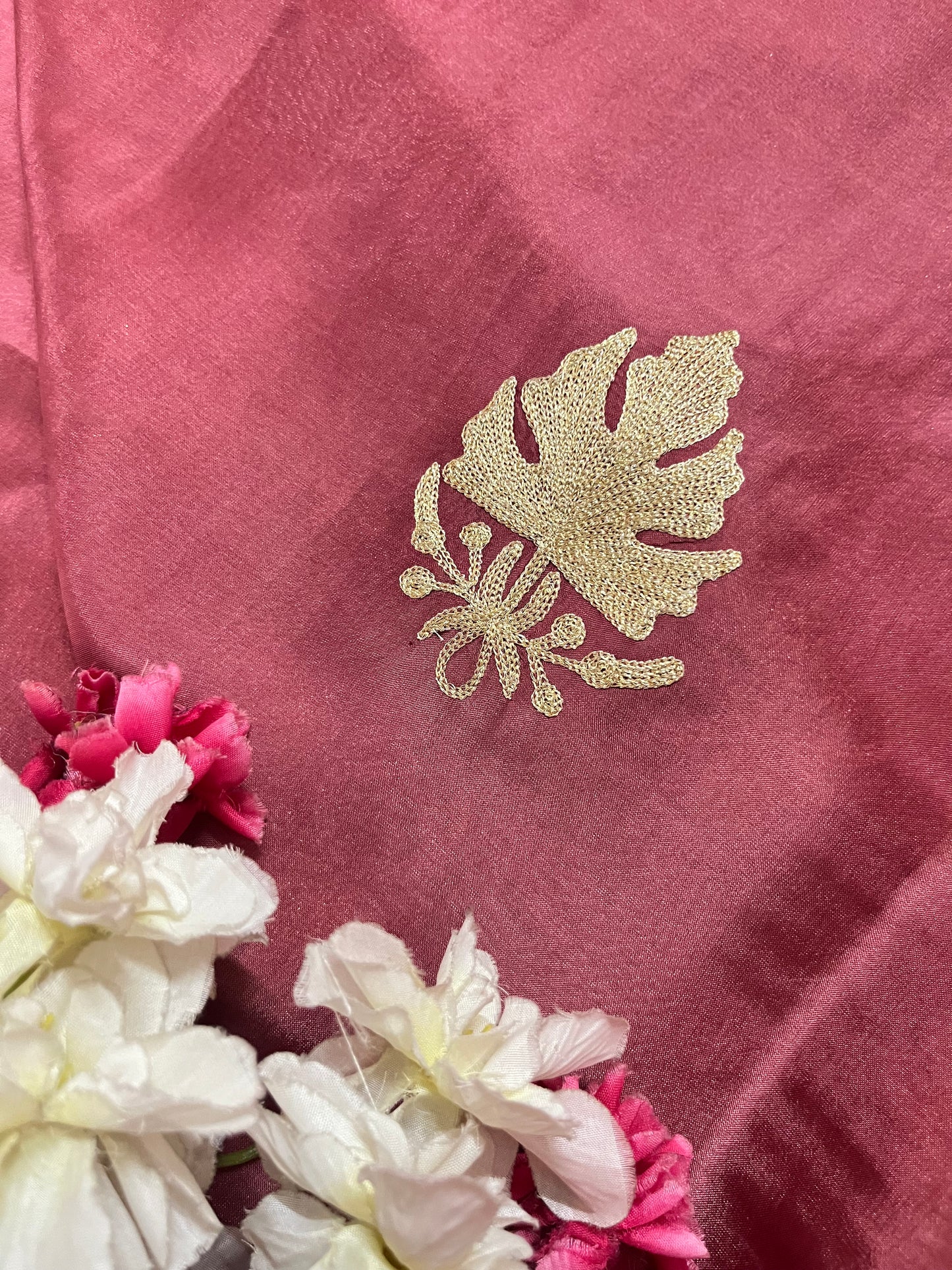 Sanam’ Onion Pink Silk Tilla Kashmiri Suit