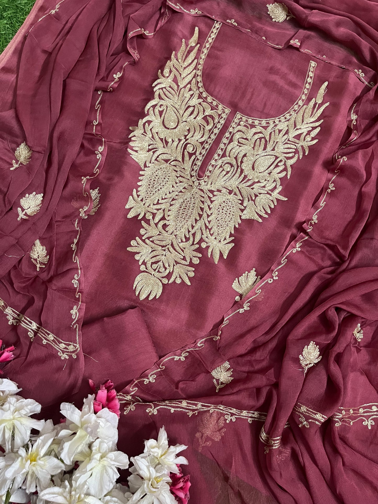 Sanam’ Onion Pink Silk Tilla Kashmiri Suit