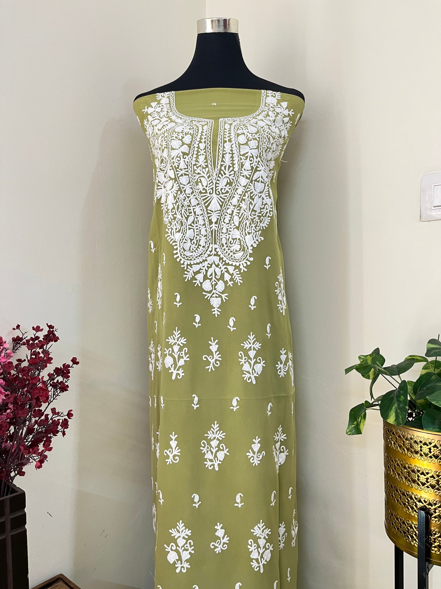 Pista Georgette Kashmiri Unstitched Kurta Material