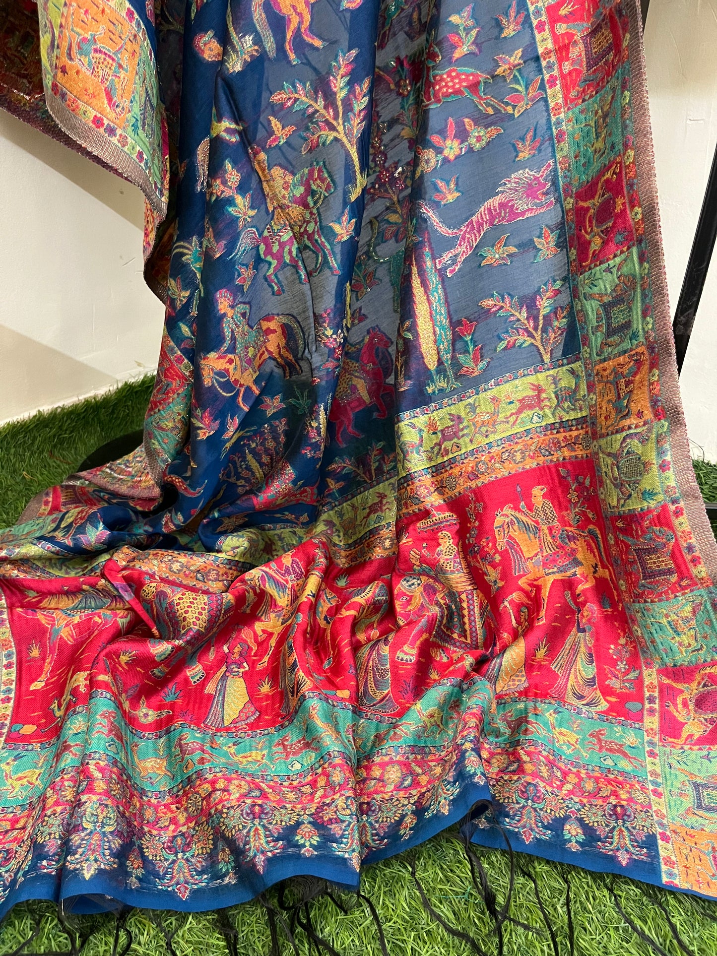 Kashmiri Kani Odhni