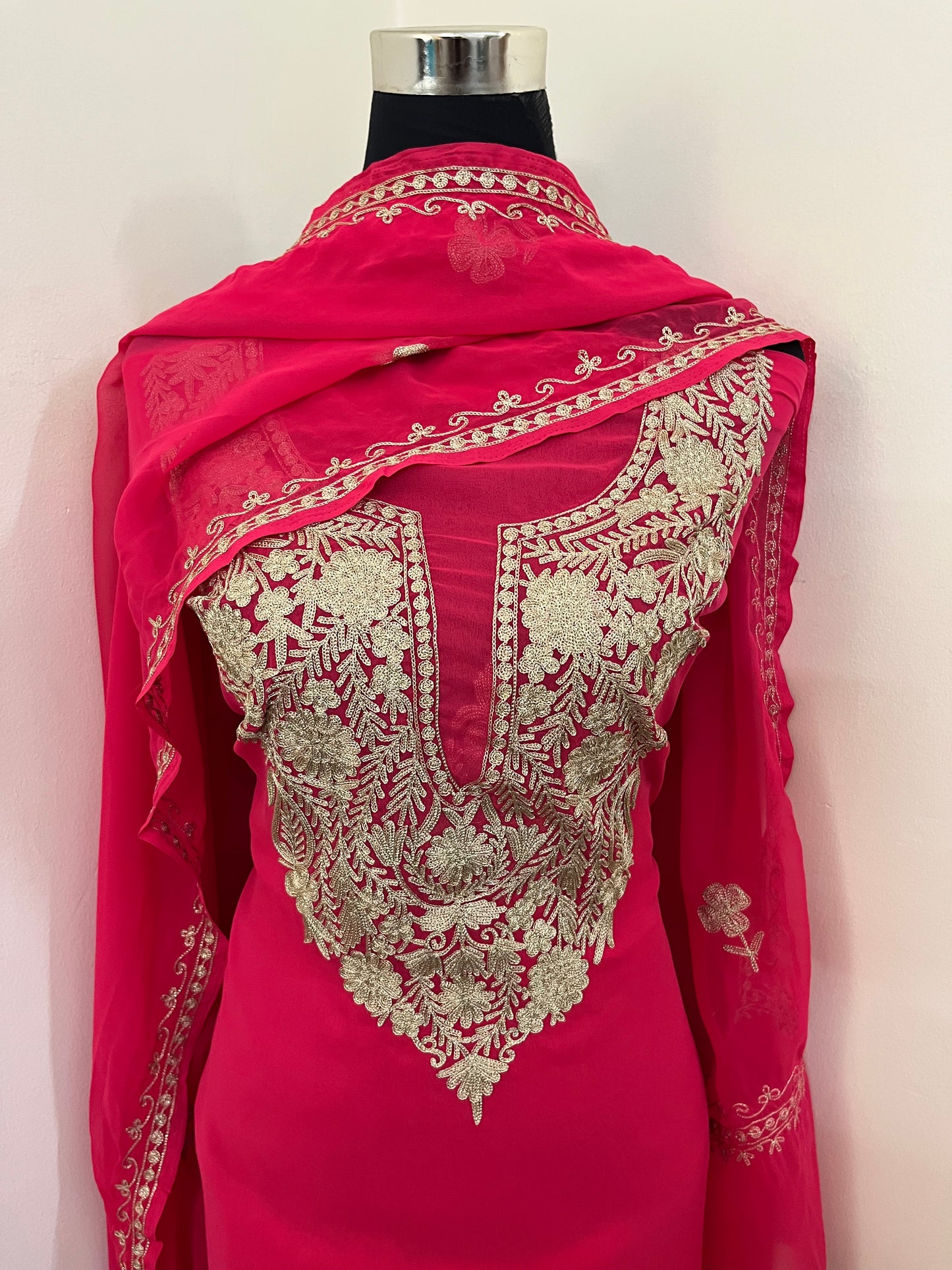 Candy Pink Georgette 3pc Kashmiri Tilla Suit