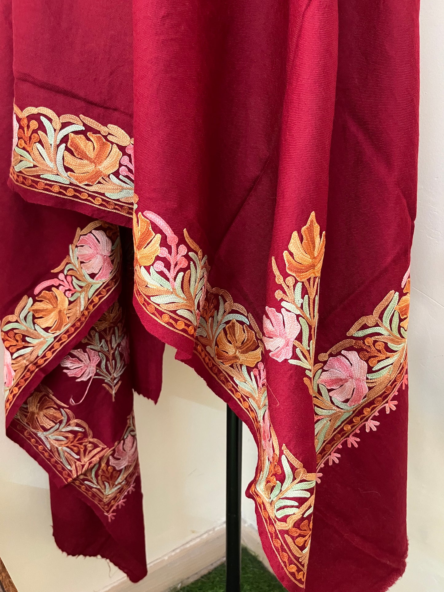 Maroon Fine Semi Pashmina Aari Embroidered stole
