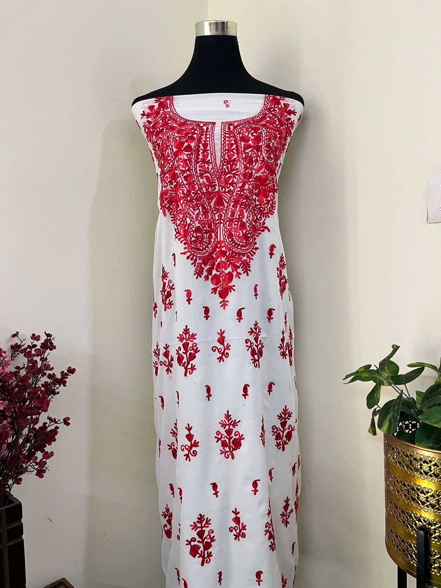 Off white - Red Georgette Kashmiri Unstitched Kurta Material