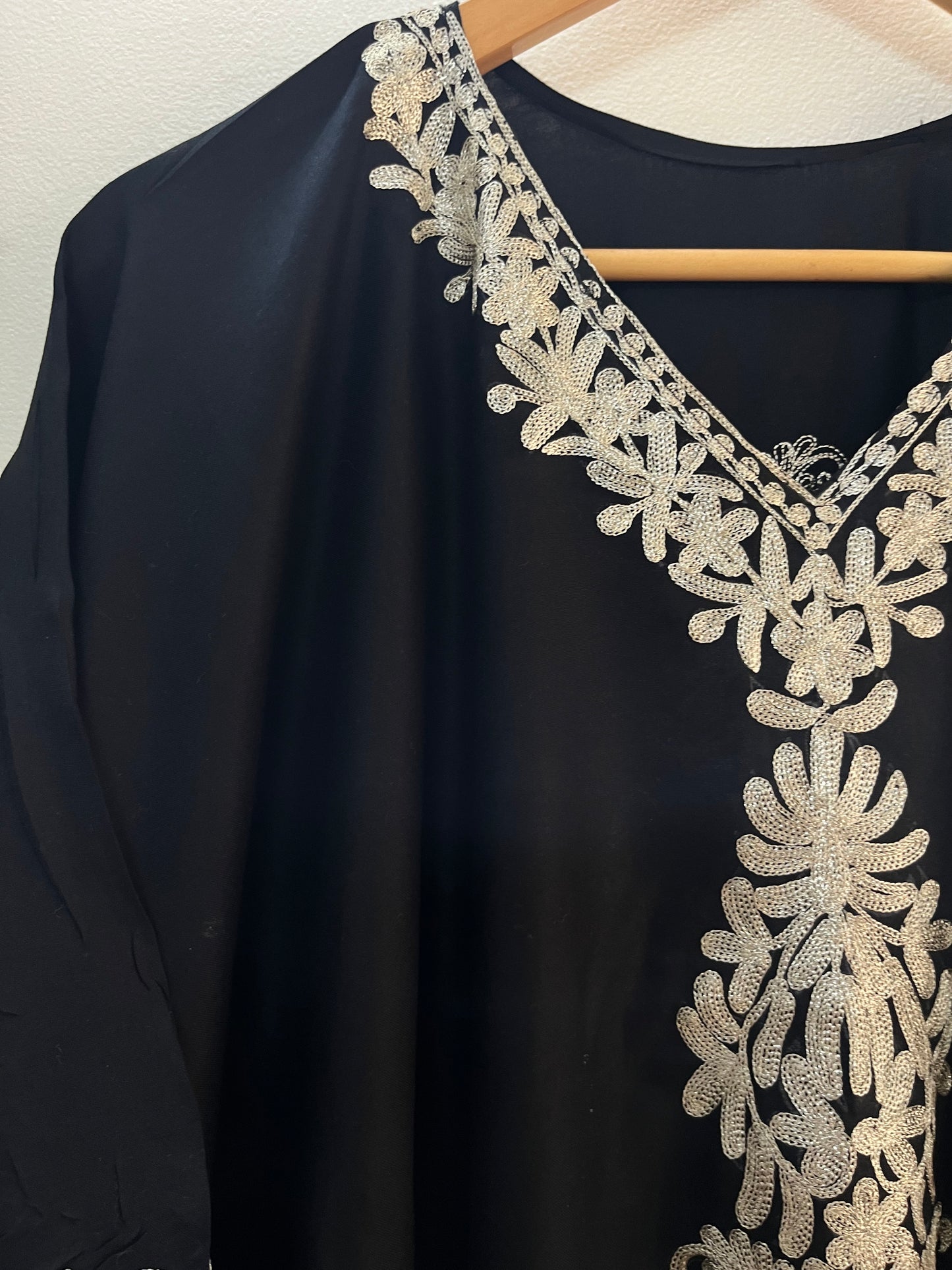 Black Rayon Cotton Kashmiri Tilla Kaftan