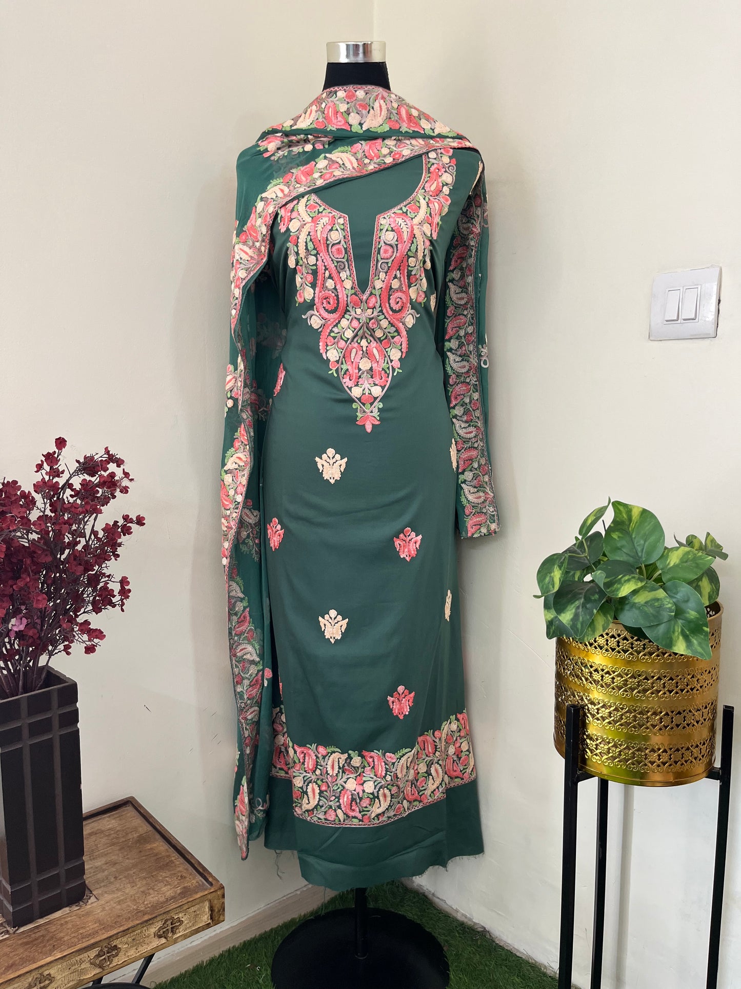 Jade Green Rayon Cotton Kashmiri 3pc set