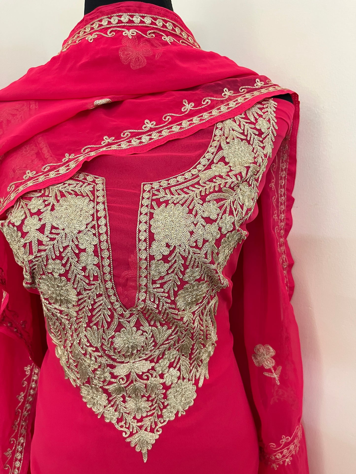 Candy Pink Georgette 3pc Kashmiri Tilla Suit