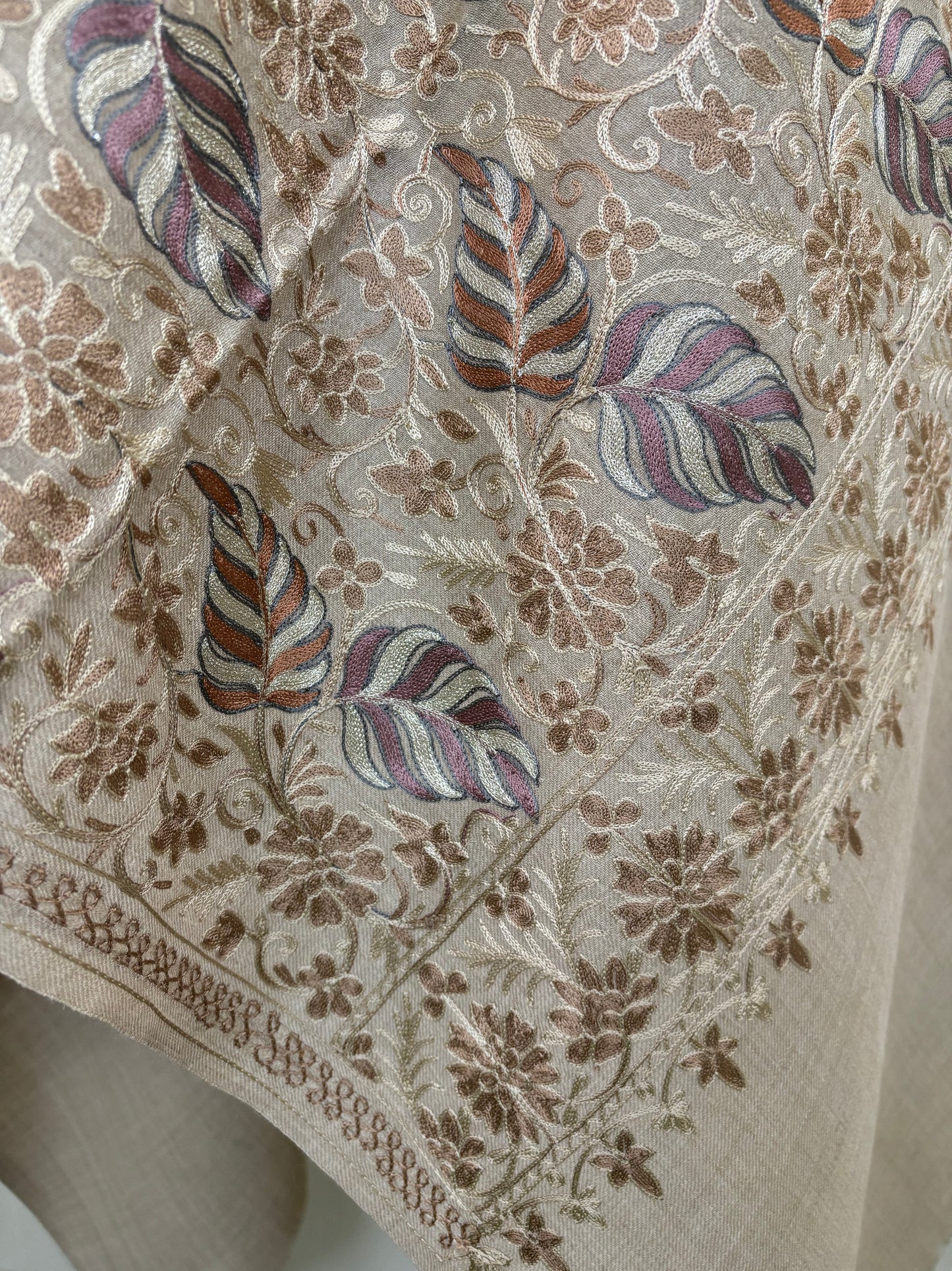 Beige Chinaar Baag Kashmiri Stole