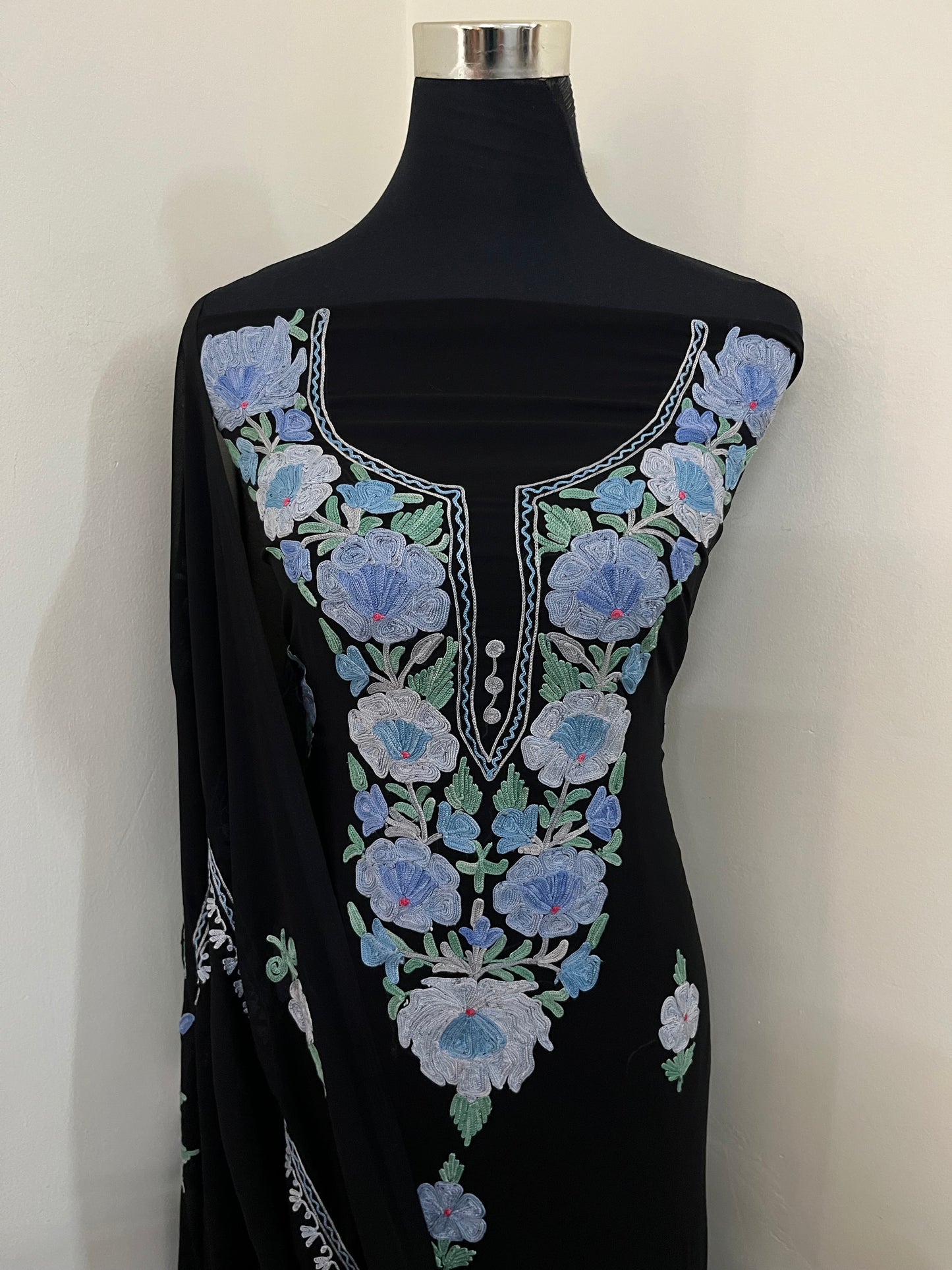 Black Georgette 3 Pc Aari Embroidered Suit