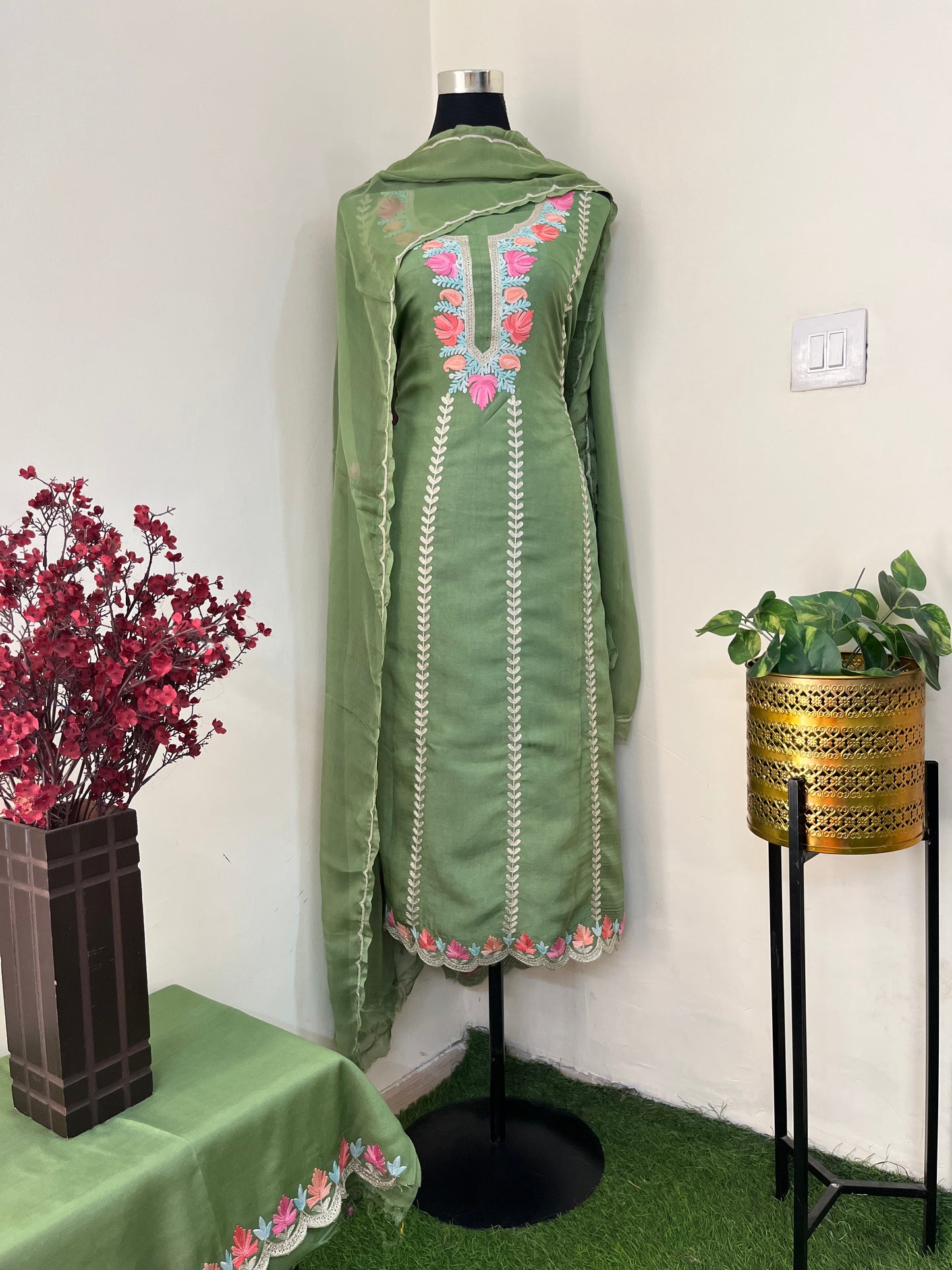 Sanam’ Silk Aari Embroidered Suit material