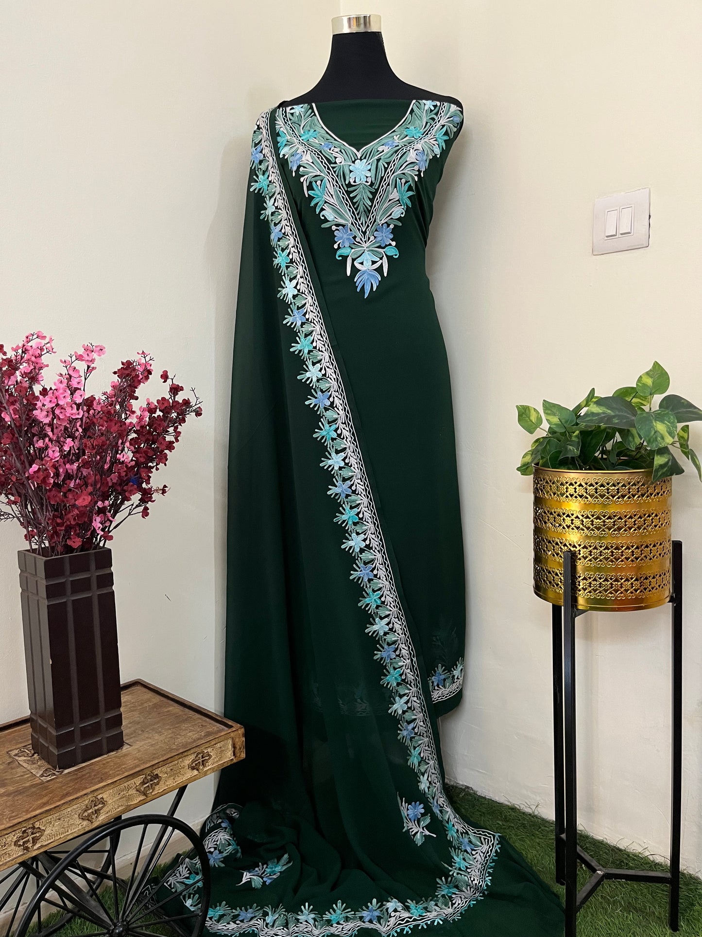 Green Georgette 3 Pc Kashmiri Suit