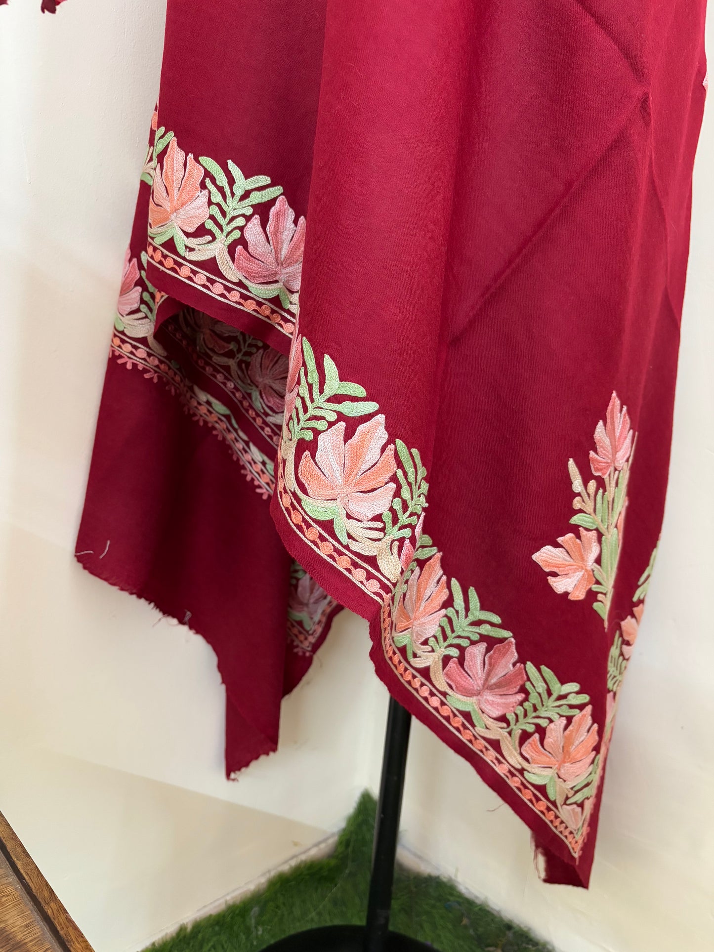 Maroon Fine Semi Pashmina Aari Embroidered stole
