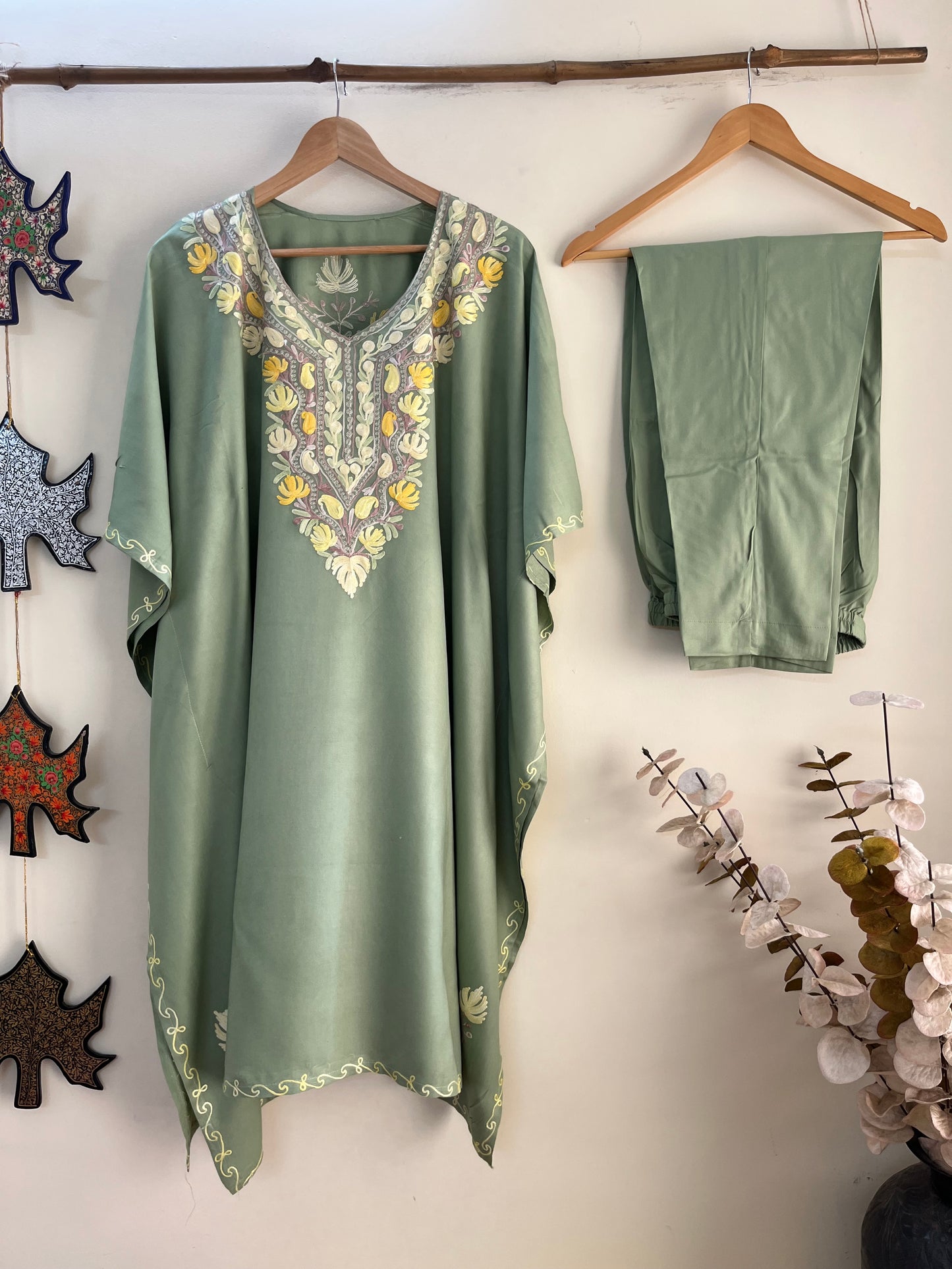 Pastel Green Muslin Cotton Kashmiri Kaftan Set