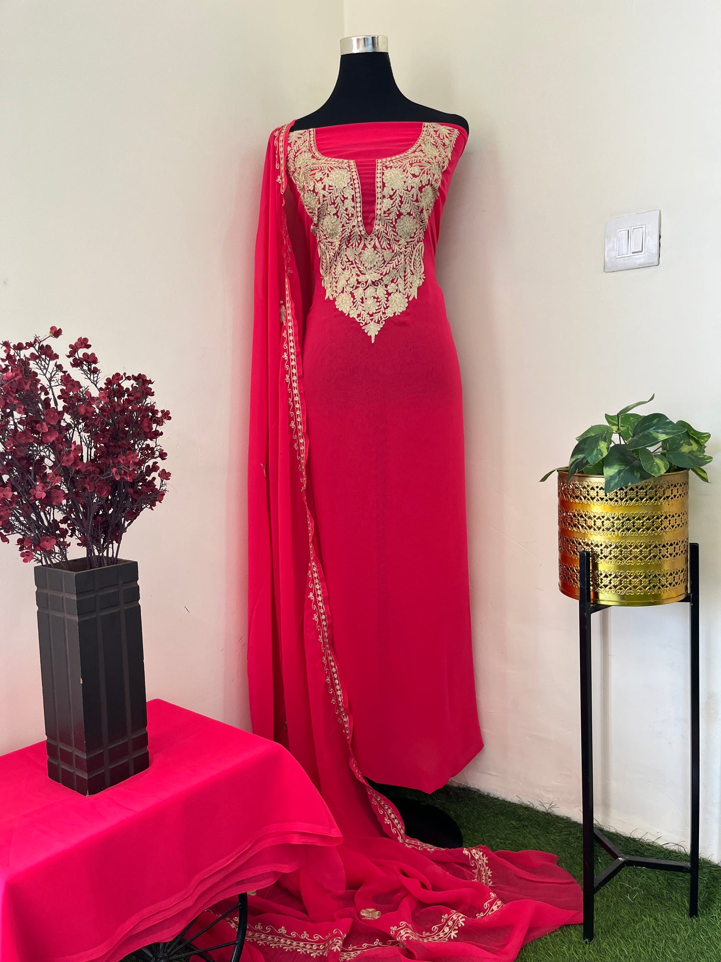 Carrot Pink Georgette 3pc Kashmiri Tilla Suit