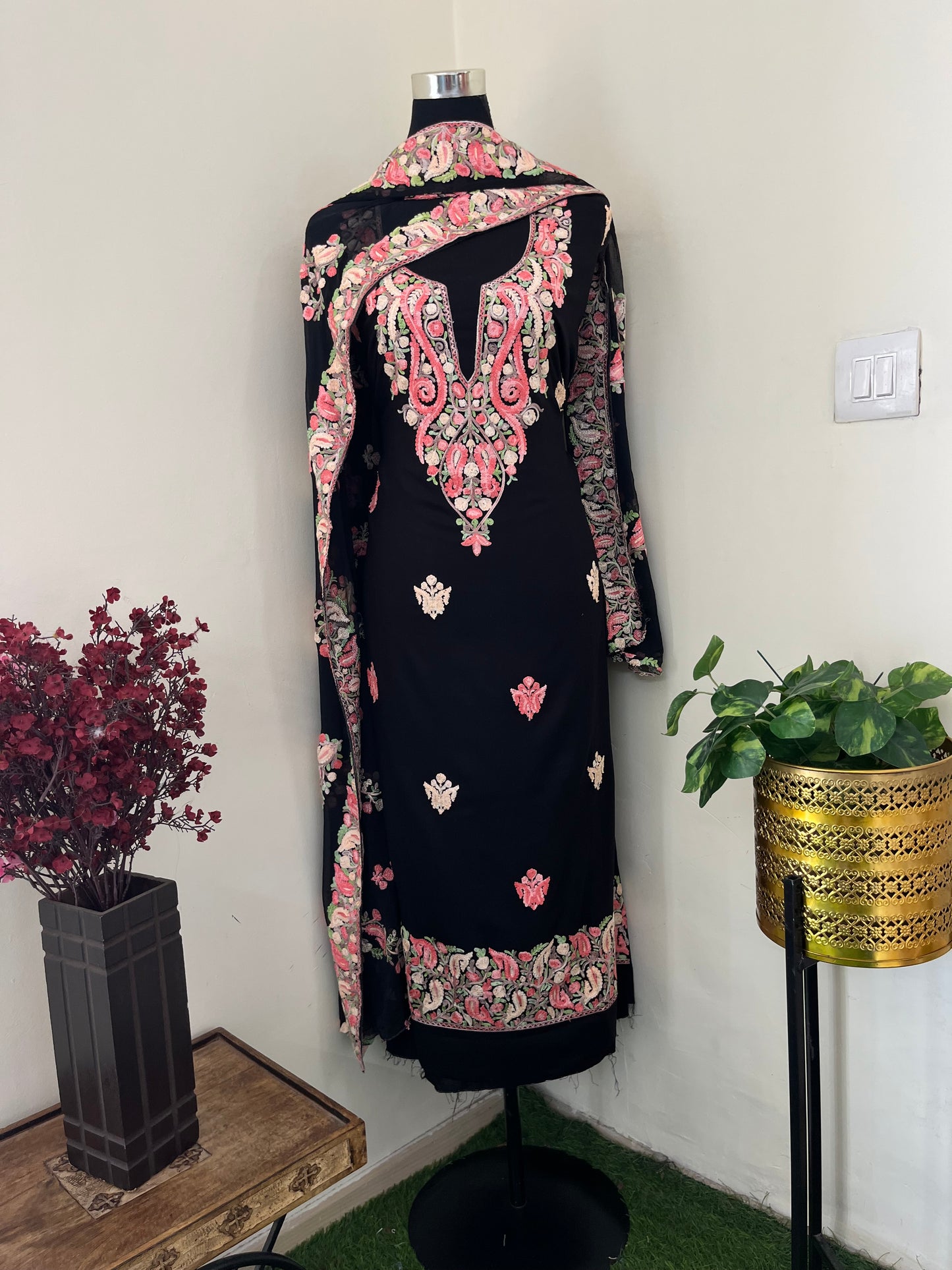 Black Rayon Cotton Kashmiri 3pc set