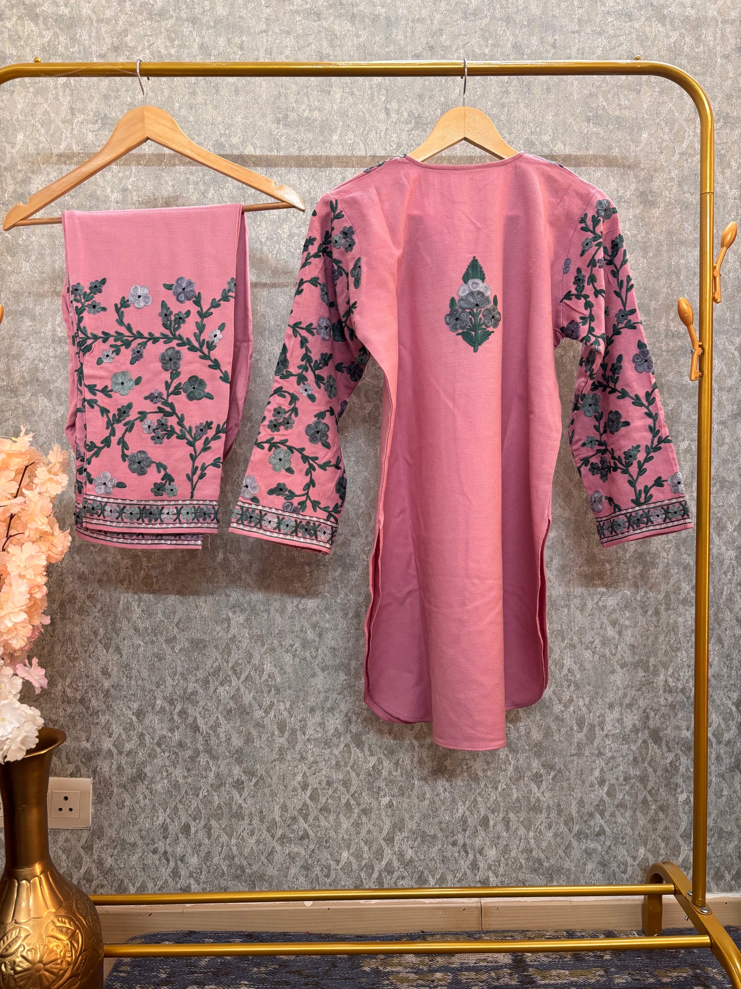 Soft Pink Woollen Kashmiri Co-Ord Set ( Size 38 )