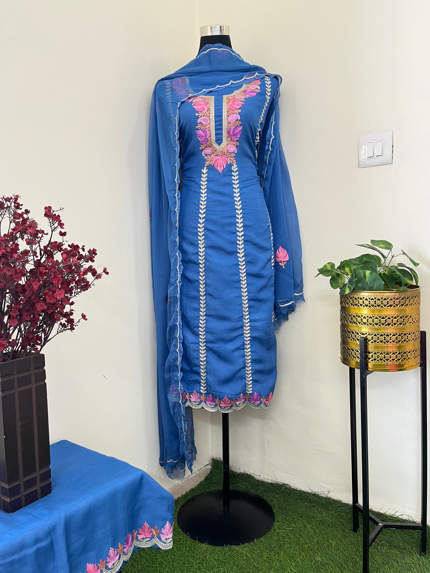 Sanam’ Silk Aari Embroidered Suit material