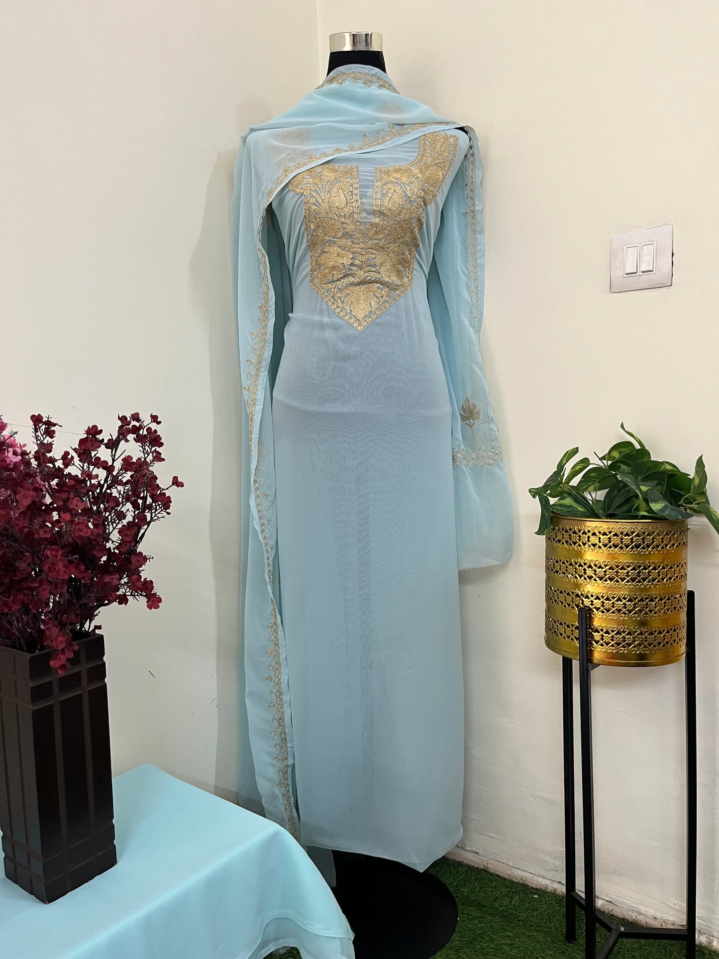 Sky blue Georgette 3pc Kashmiri Tilla Suit