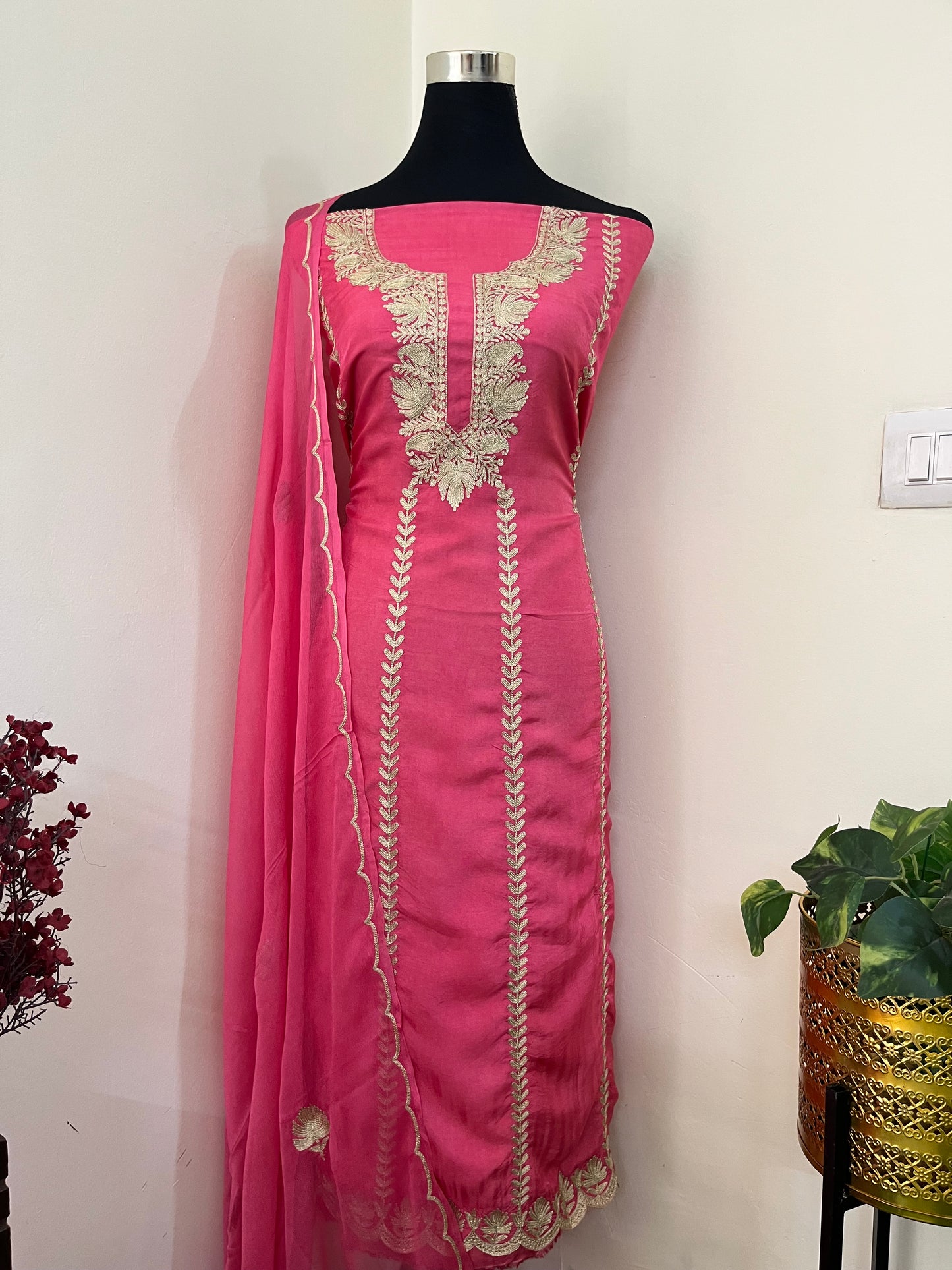 Rose Pink Sanam’ Silk Tilla Kashmiri Suit