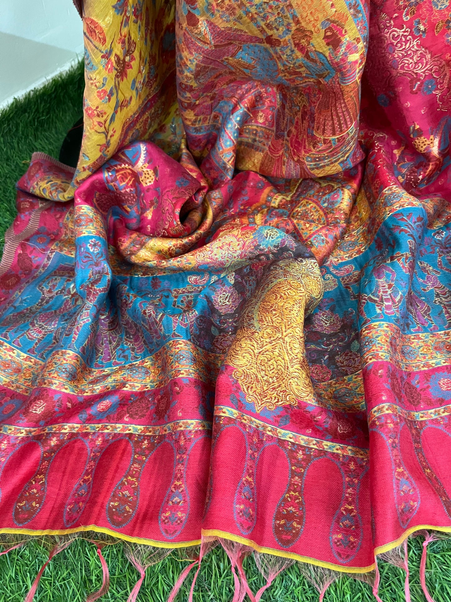 Kashmiri Kani Odhni