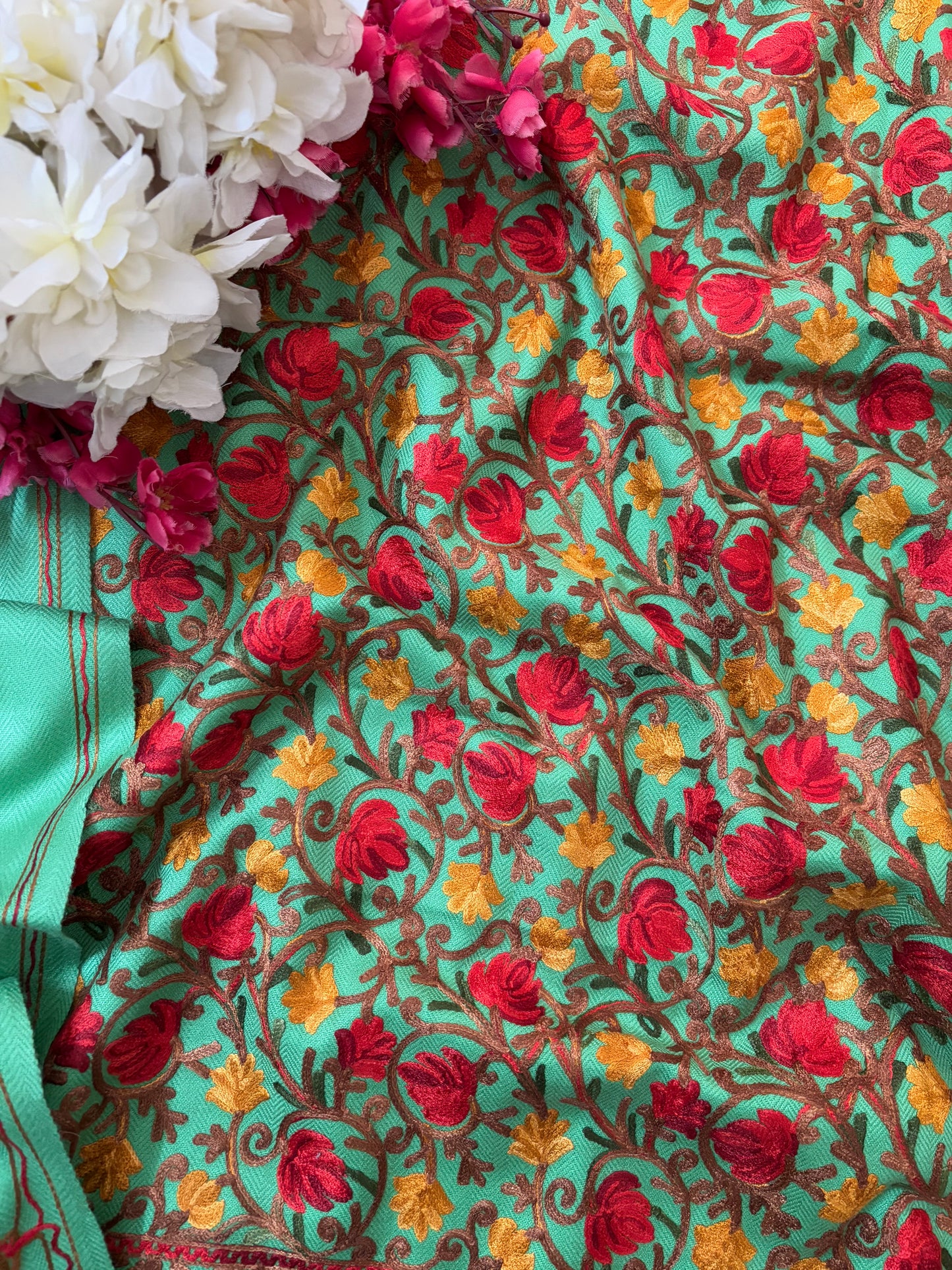 Pea Green Chinar Woollen Aari Embroidered 3pc Suit Stole