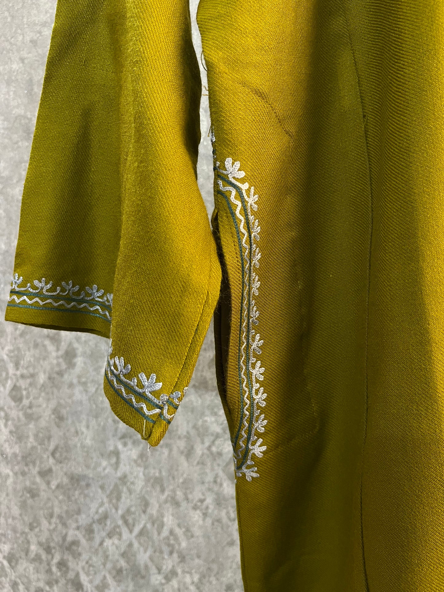 Heena Green Aari Embroidered Wool Pheran