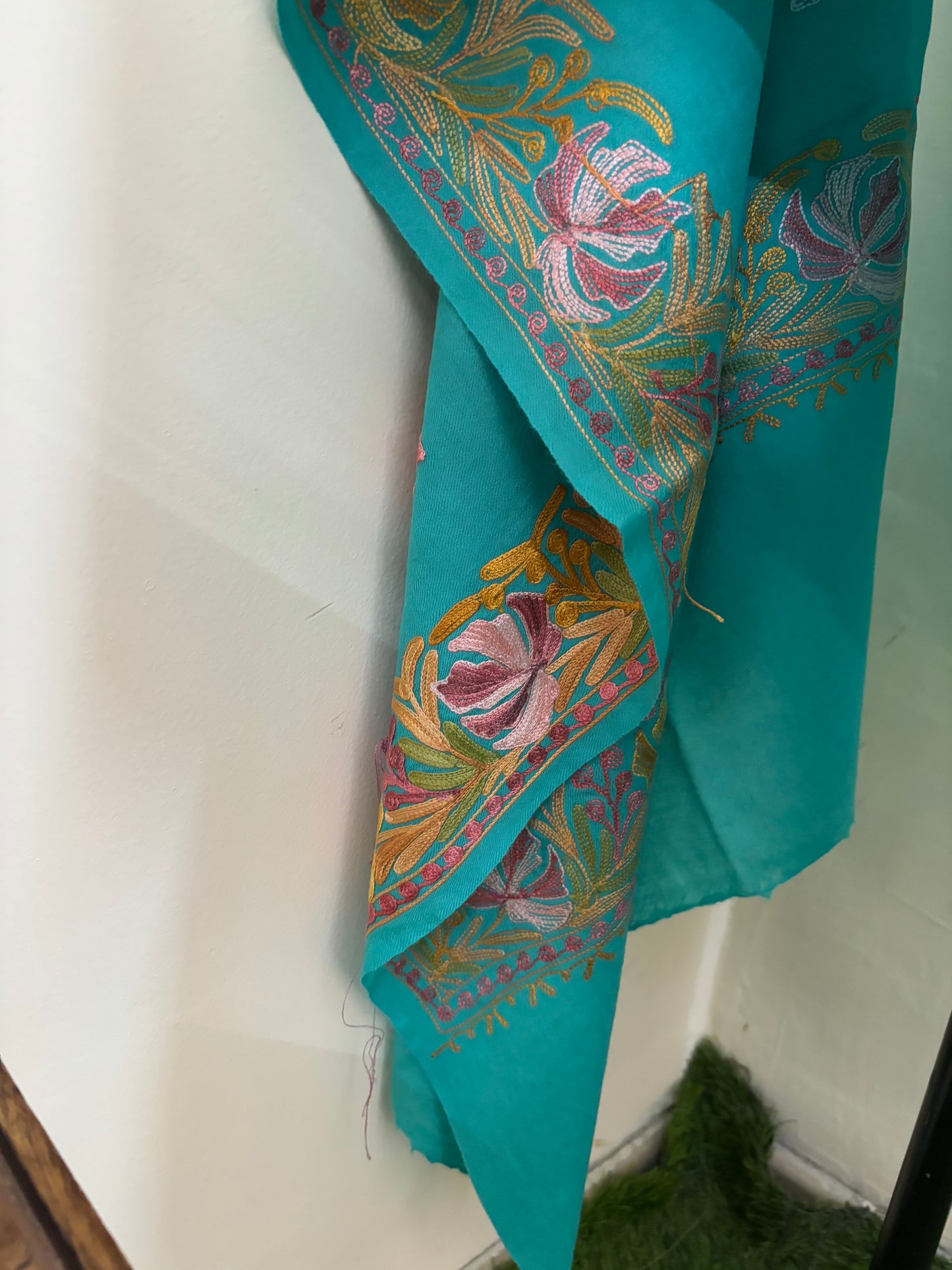 Firozi Fine Semi Pashmina Aari Embroidered stole