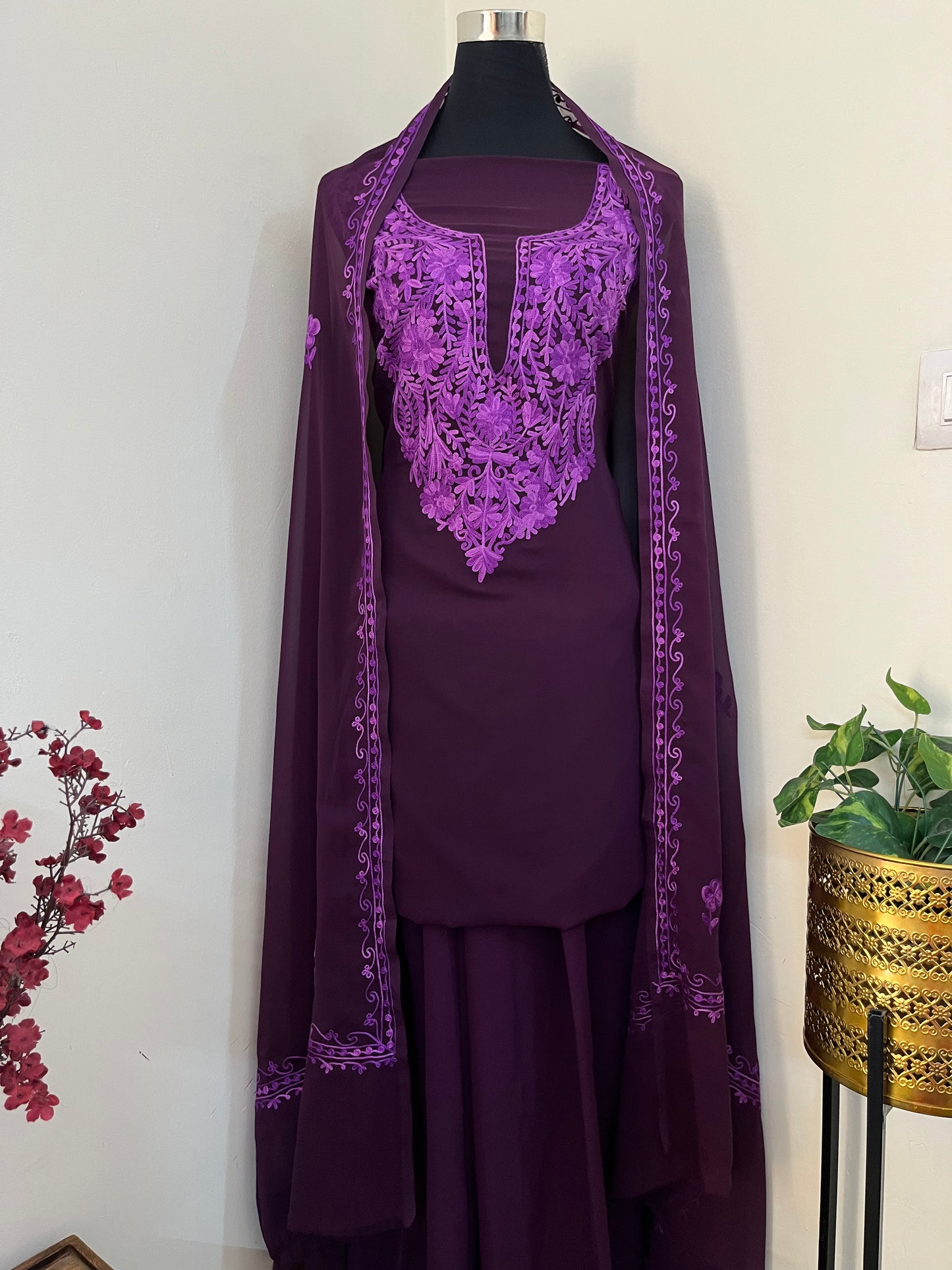 Coke Georgette 3 Pc Aari Embroidered Suit Set