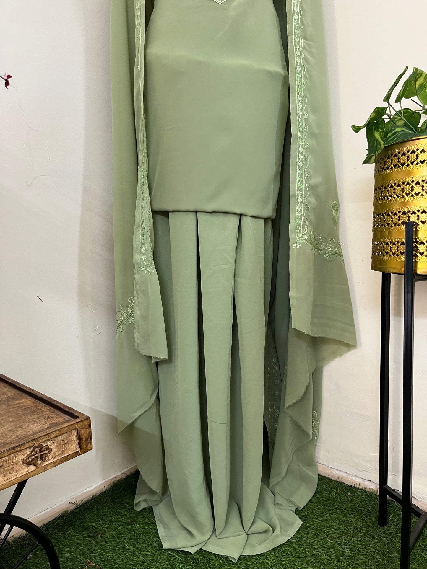 Tea green Georgette 3 Pc Aari Embroidered Suit Set