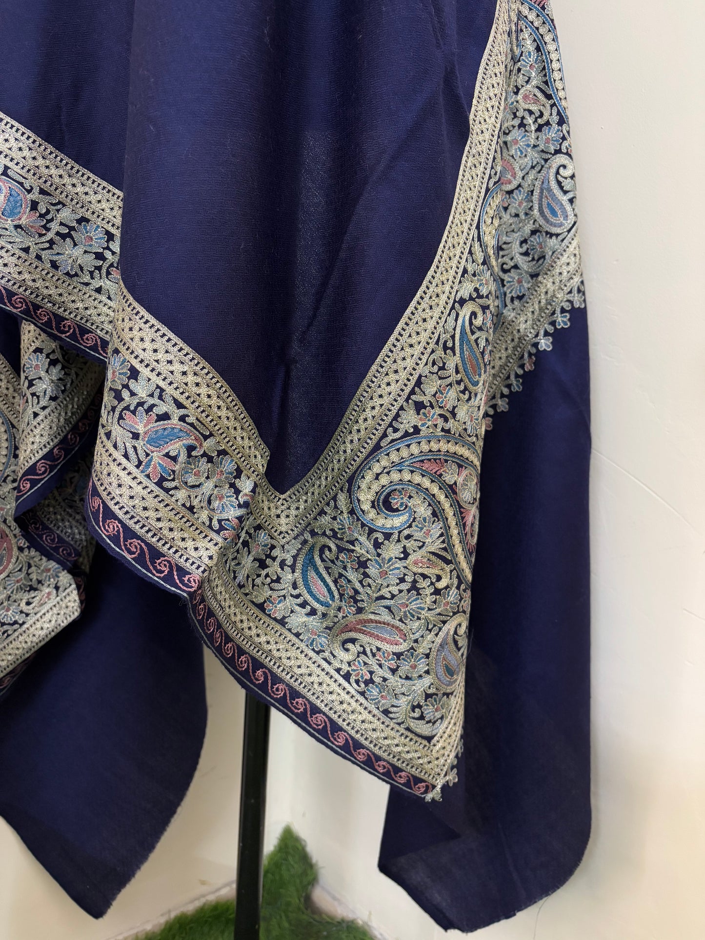Midnight Blue Ambi Bael Kashmiri Stole