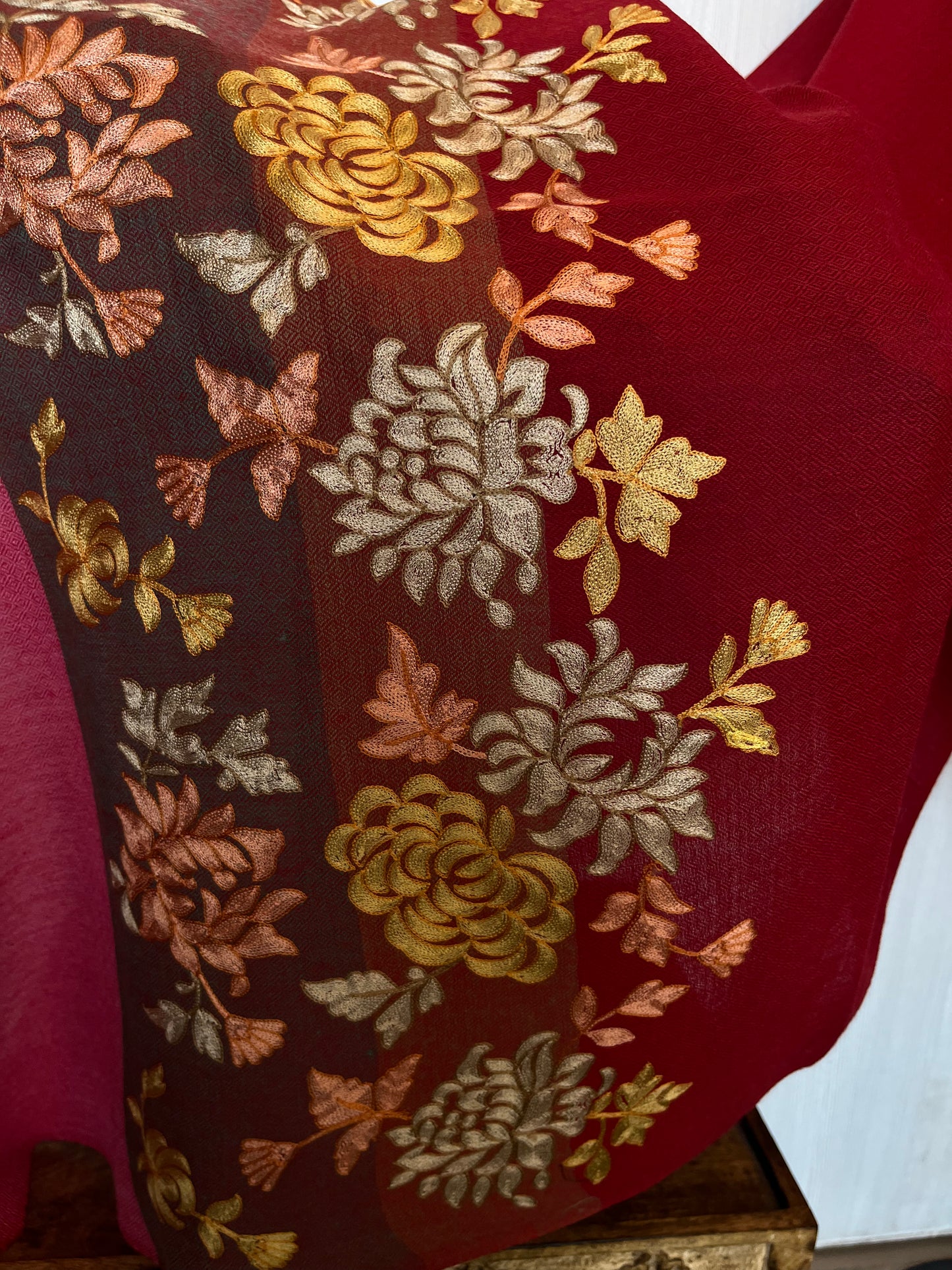 Reddish Maroon Fine Wool Kashmiri Embroidered stole