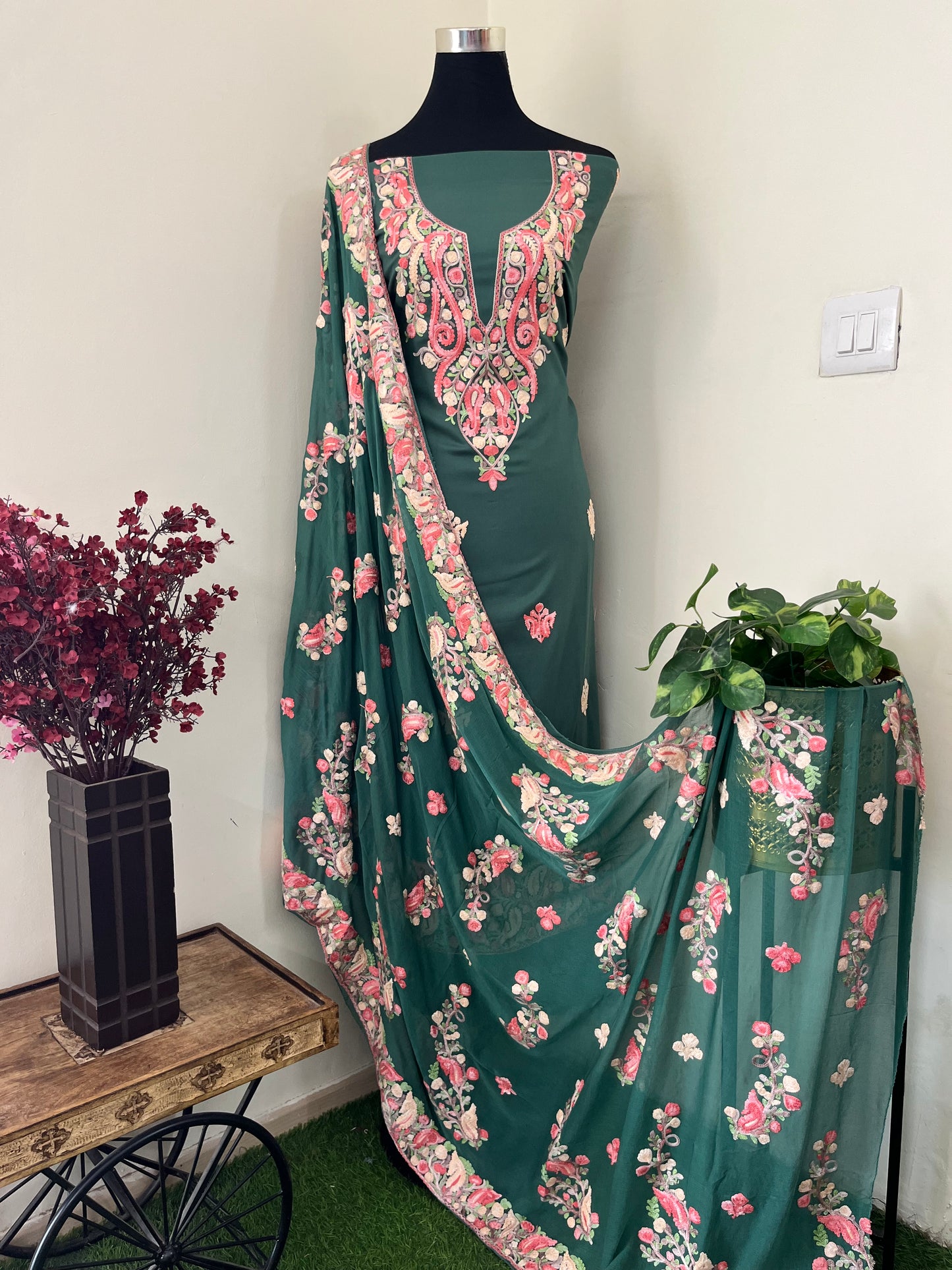Jade Green Rayon Cotton Kashmiri 3pc set