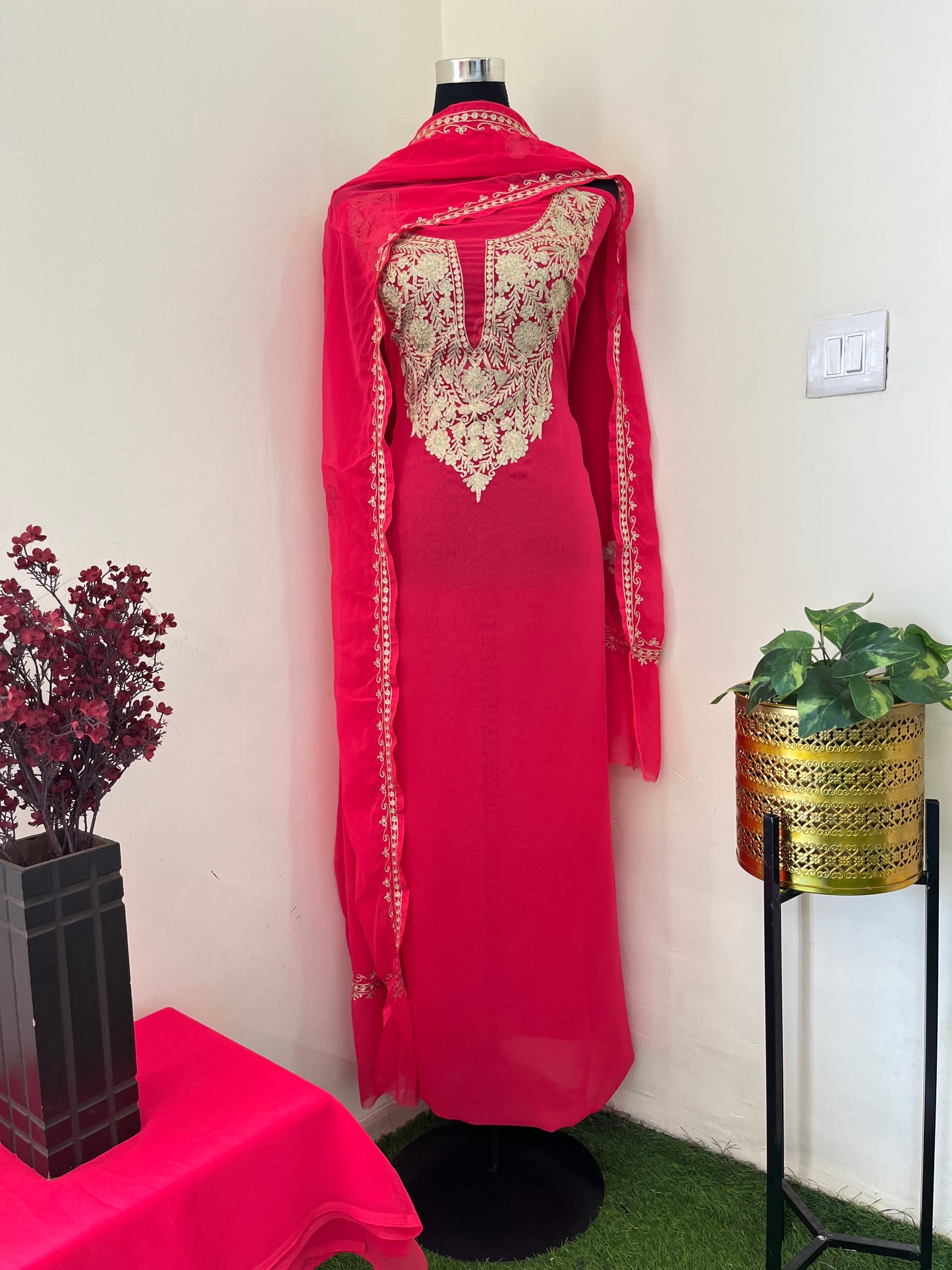 Carrot Pink Georgette 3pc Kashmiri Tilla Suit