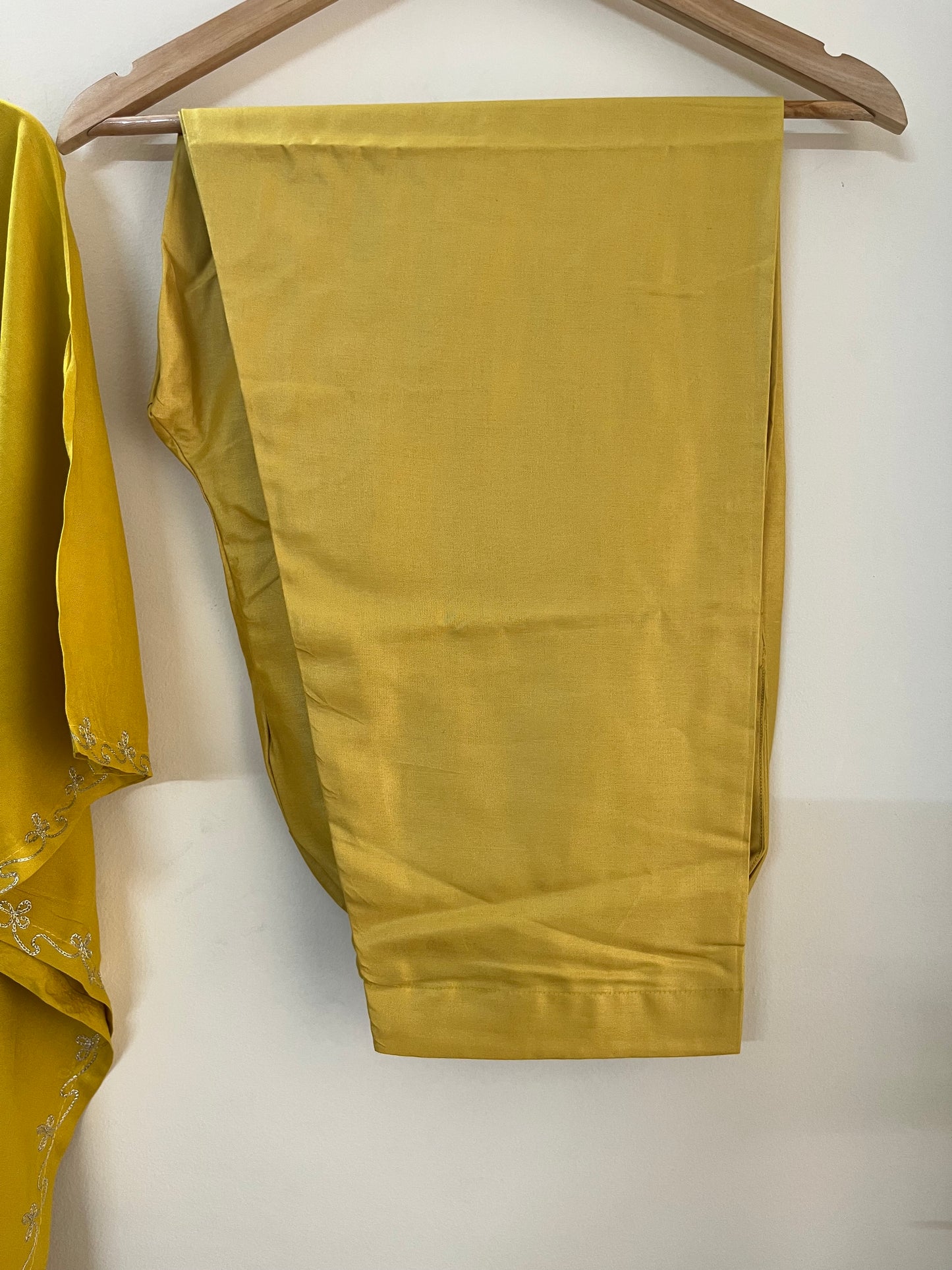 Golden Yellow Rayon Cotton Kashmiri Tilla Kaftan
