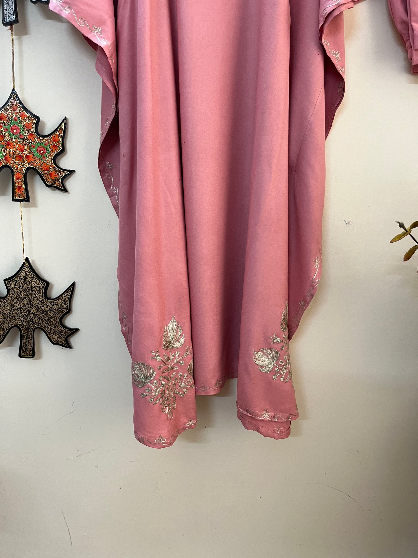 Soft Pink Rayon Cotton Kashmiri Tilla Kaftan