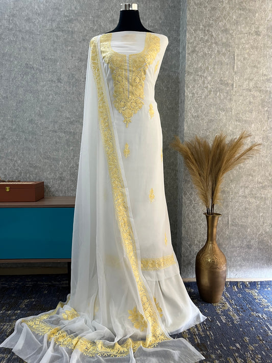 Off white Georgette 3pc Kashmiri Suit