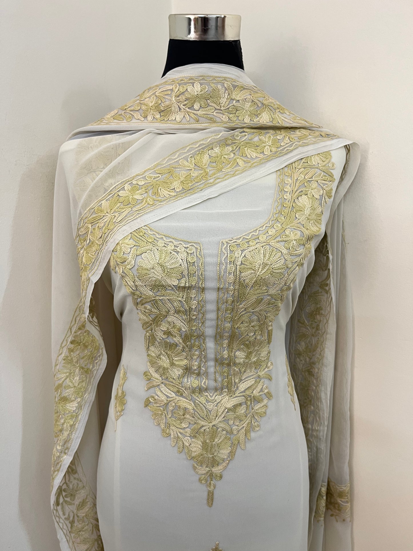 Off white Georgette Kashmiri Suit