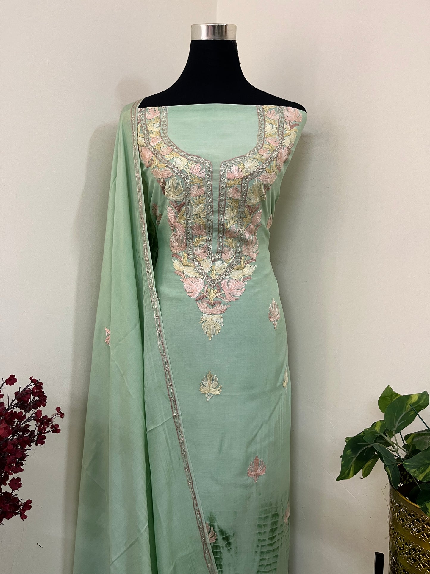 Tea Green Mul Cotton Shibori Work Kashmiri 3pc Suit