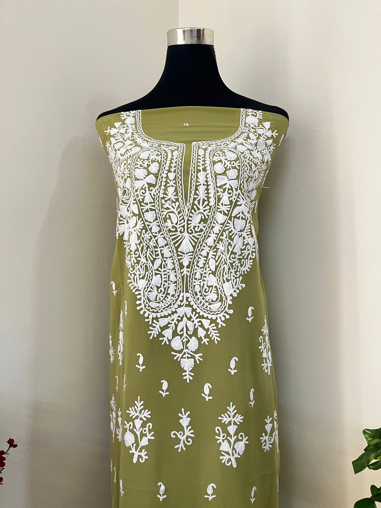 Pista Georgette Kashmiri Unstitched Kurta Material