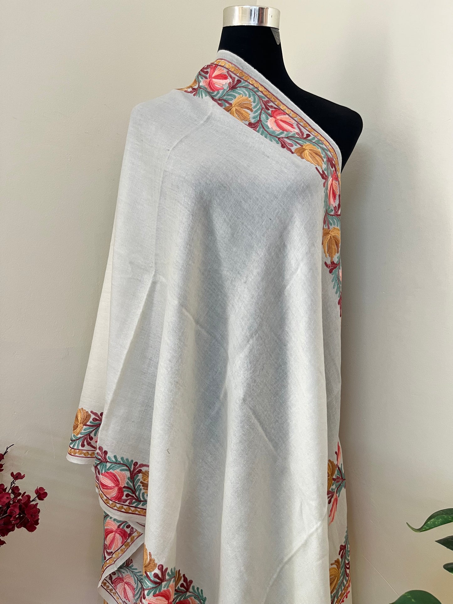 Cream Fine Semi Pashmina Aari Embroidered stole