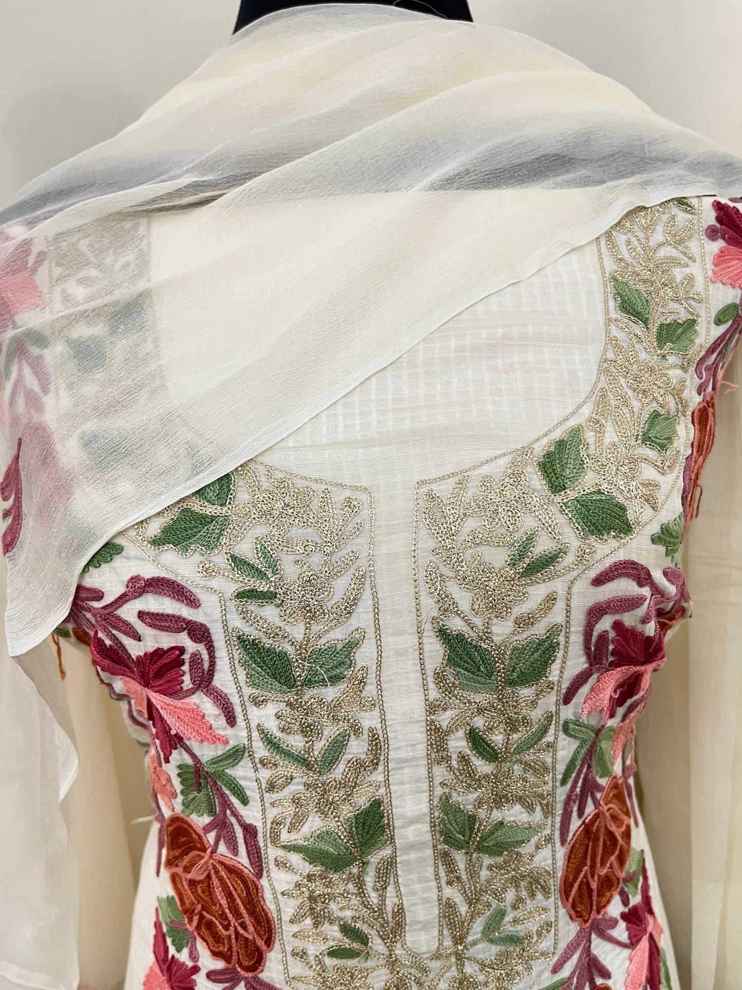 Kalaa’ Ivory Check Satin Cotton Kashmiri Suit