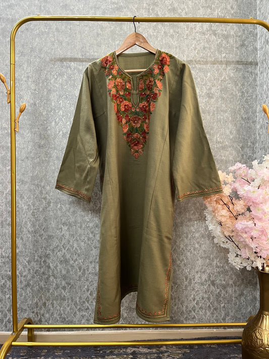 Beige Aari Embroidered Wool Pheran
