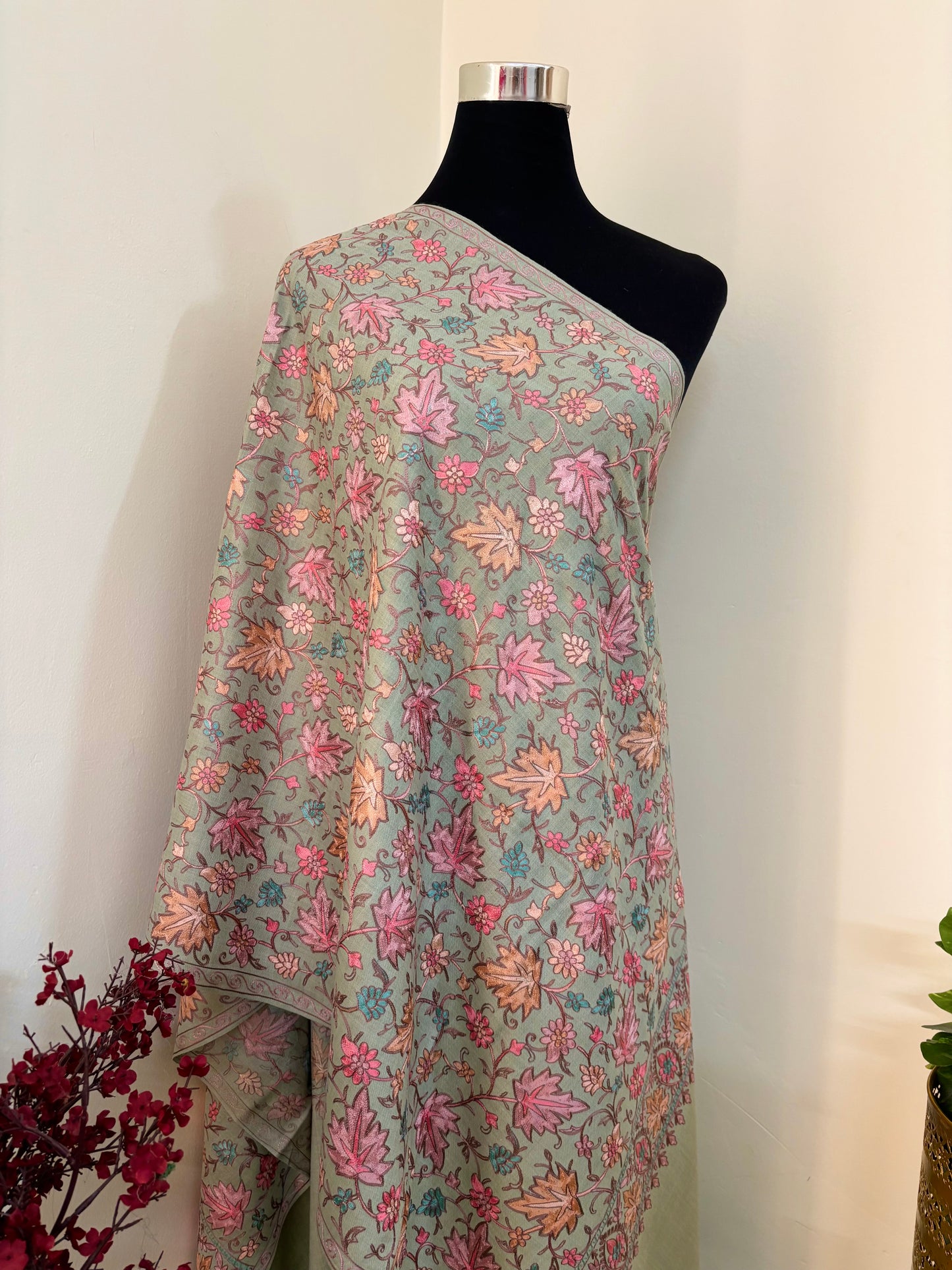 Pastel Green Chinaar Jaal Kashmiri Semi Pashmina Stole